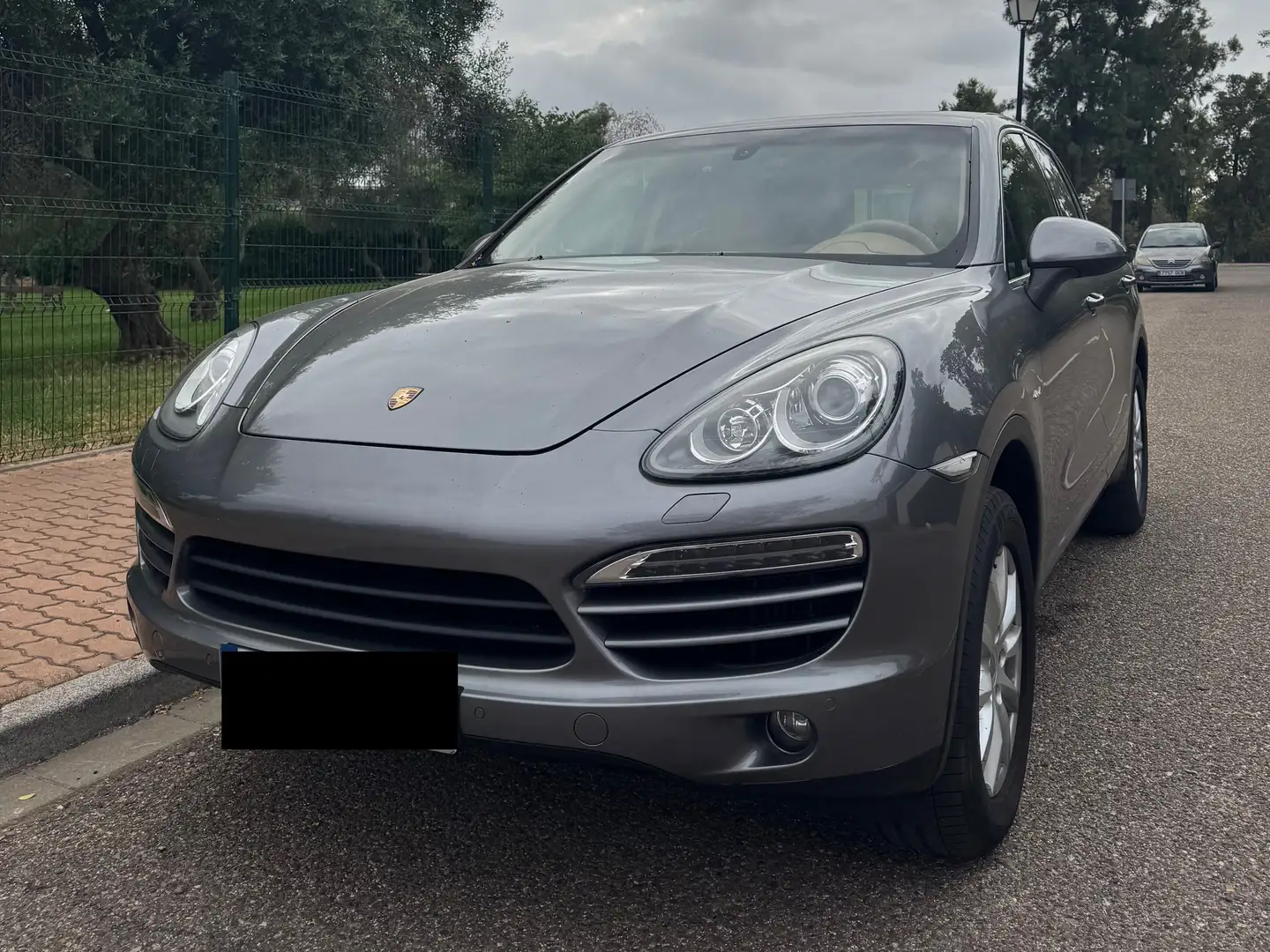 Porsche Cayenne Cayenne Diesel 245 Aut. Gris - 1