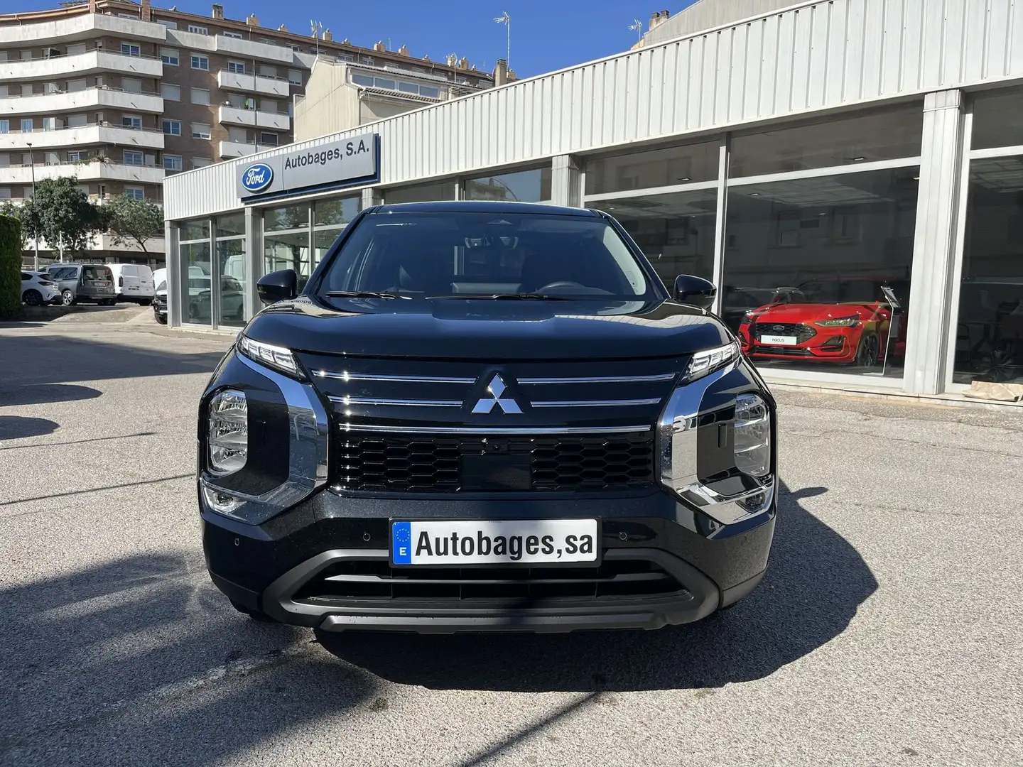Mitsubishi Outlander PHEV Motion 4WD Negro - 2