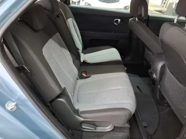 Hyundai Ioniq view 14