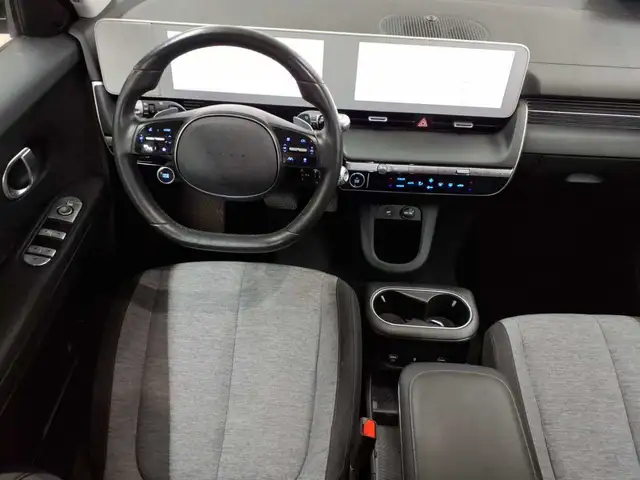 Hyundai Ioniq view 10