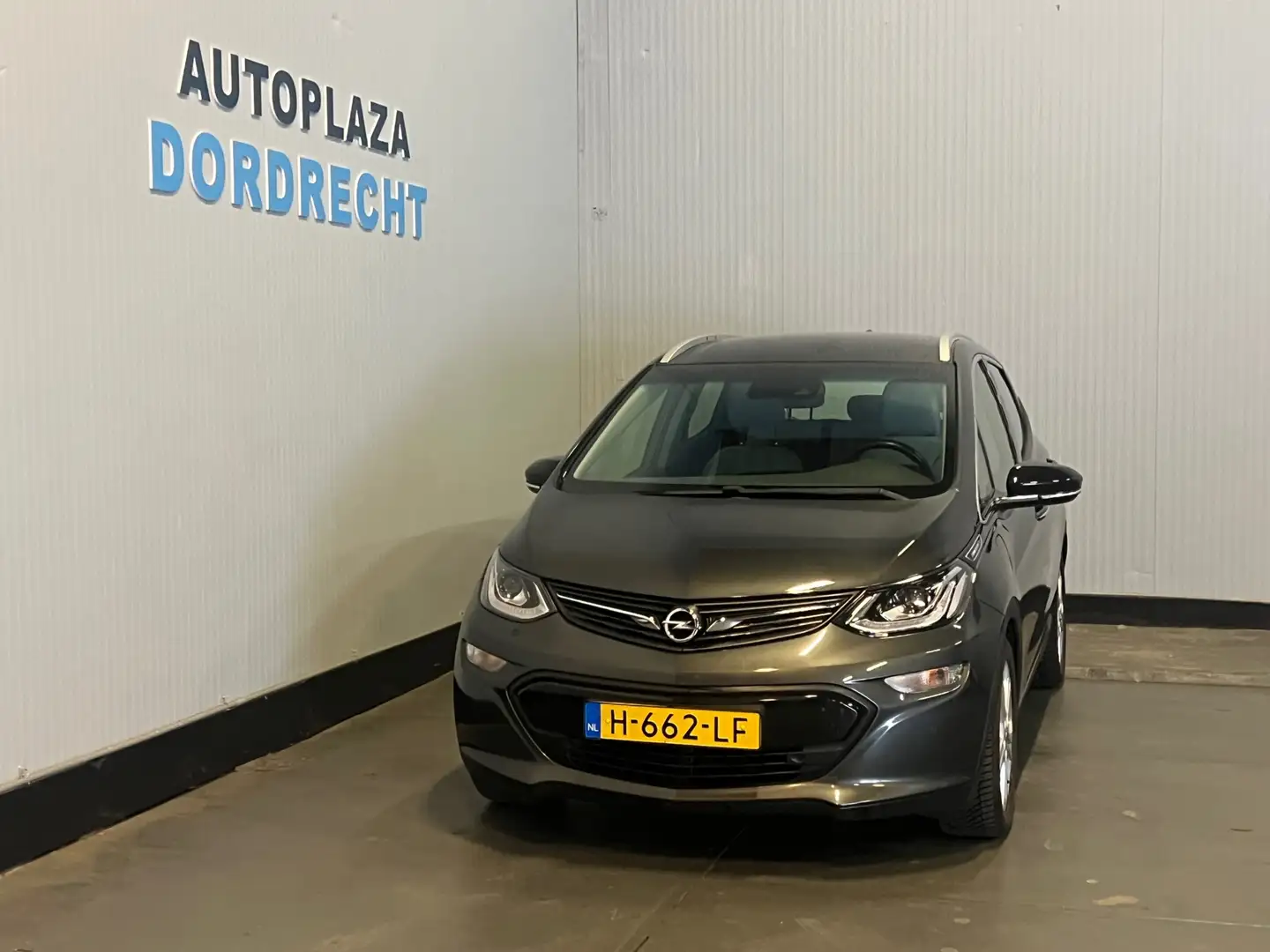 Opel Ampera-E Business executive 60 kWh|Navi|Keyless|PDC|LED|Sto Grijs - 2