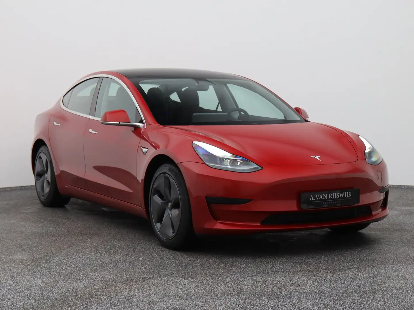 Tesla Model 3 Standard RWD Plus 60 kWh | PANO | KEYLESS | AUTOPI Rouge - 2
