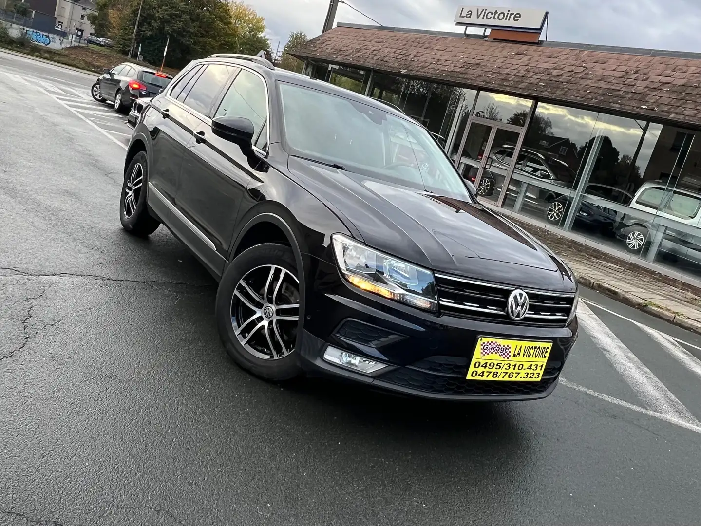 Volkswagen Tiguan Tiguan 2.0 TDI Full Option Zwart - 2