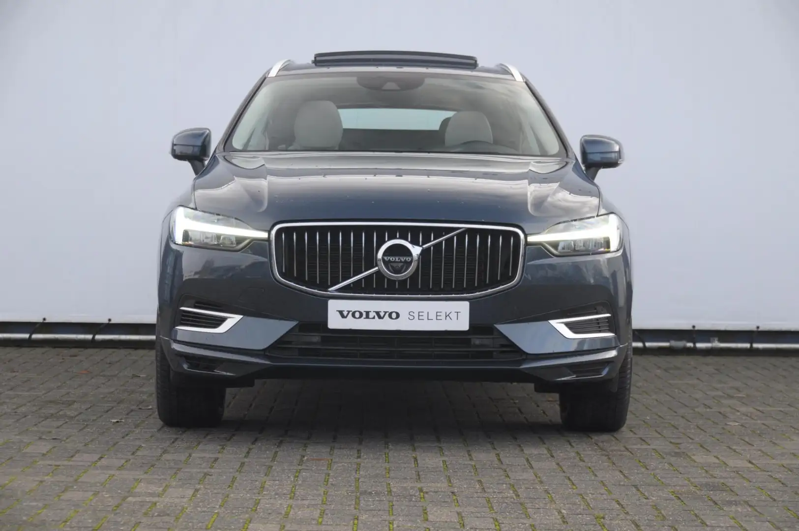 Volvo XC60 T6 340PK Automaat Recharge AWD Inscription / Adapt Bleu - 2