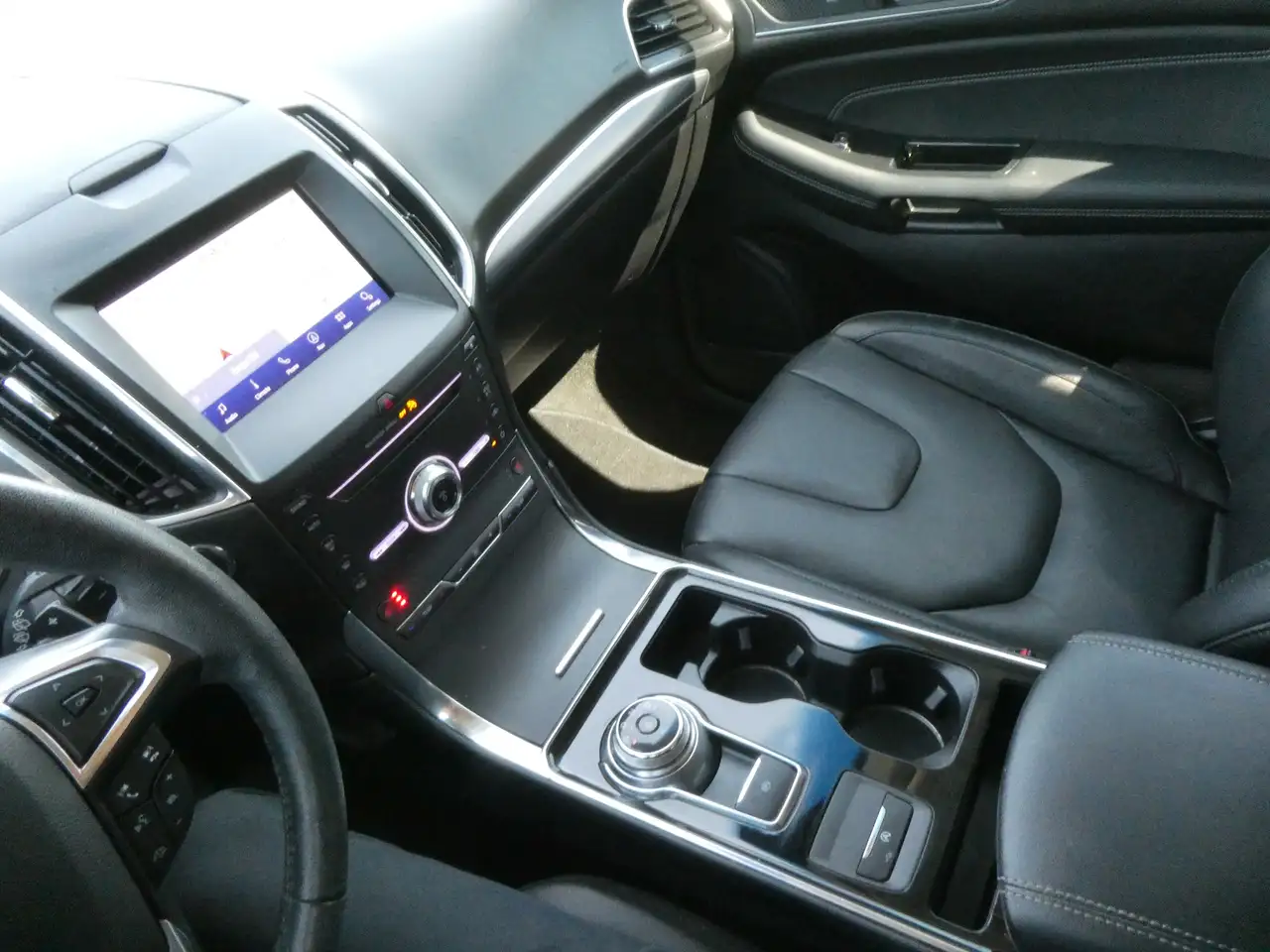 Ford Edge снимка Ford Edge