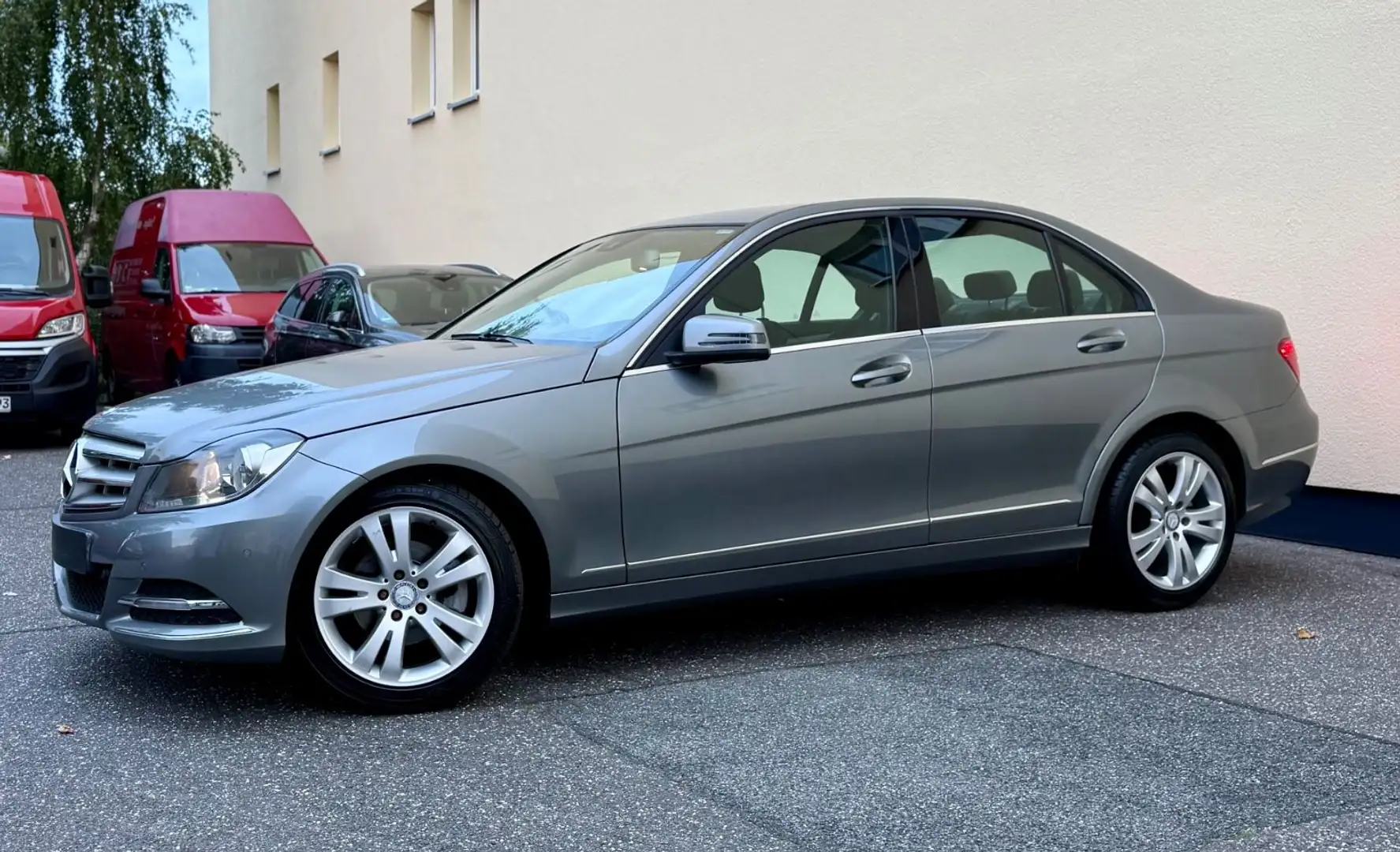 Mercedes-Benz C 180 CGI LIM. AUT AVANT COMAND PDC 1.HD LEDER Grau - 2
