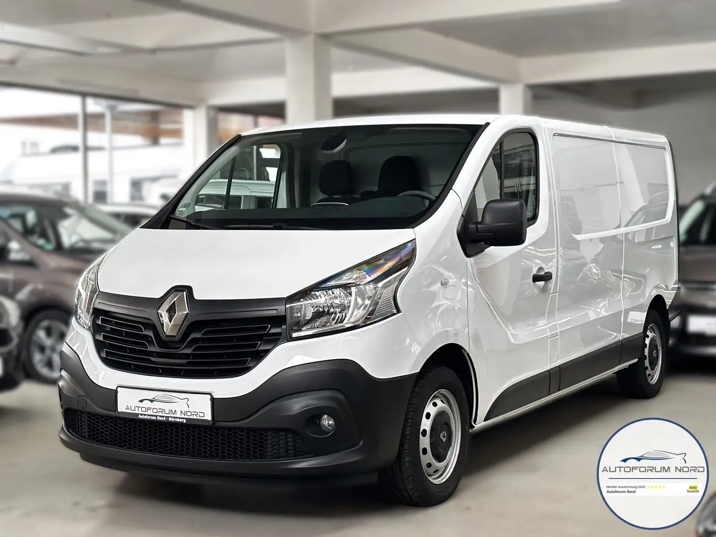 Renault Trafic Kasten L2H1 Komfort *NAVI*KAMERA*KLIMA* Weiß - 2
