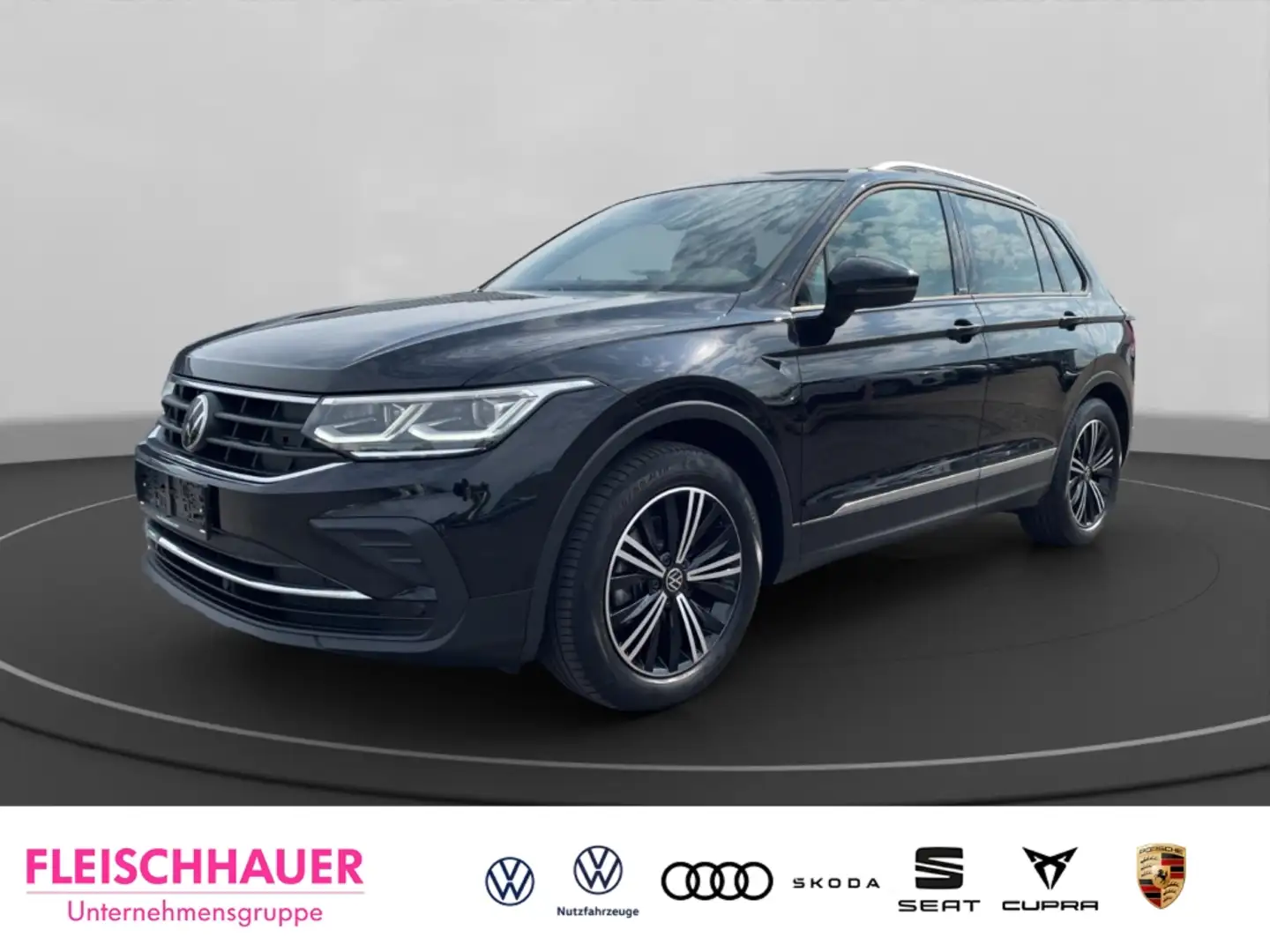 Volkswagen Tiguan United 1.5 TSI DSG United RFK AppConnect Navi AHK Schwarz - 1