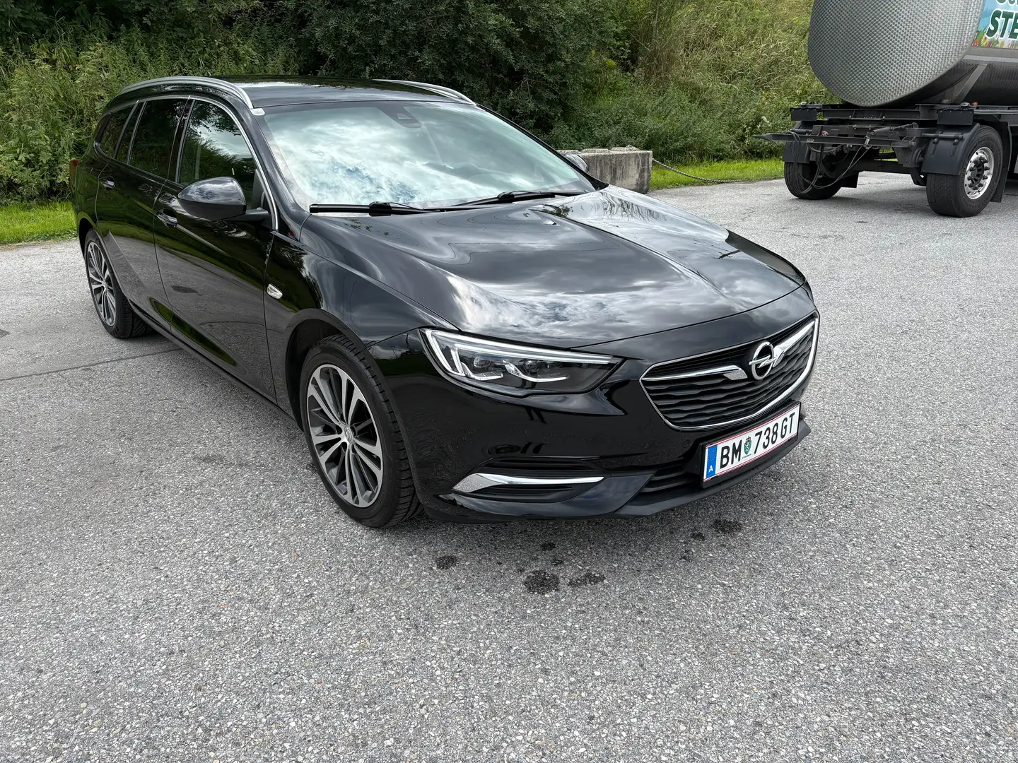 Opel Insignia Insignia ST 1,6 CDTI BlueInjection Edition St./St. Edition Schwarz - 1
