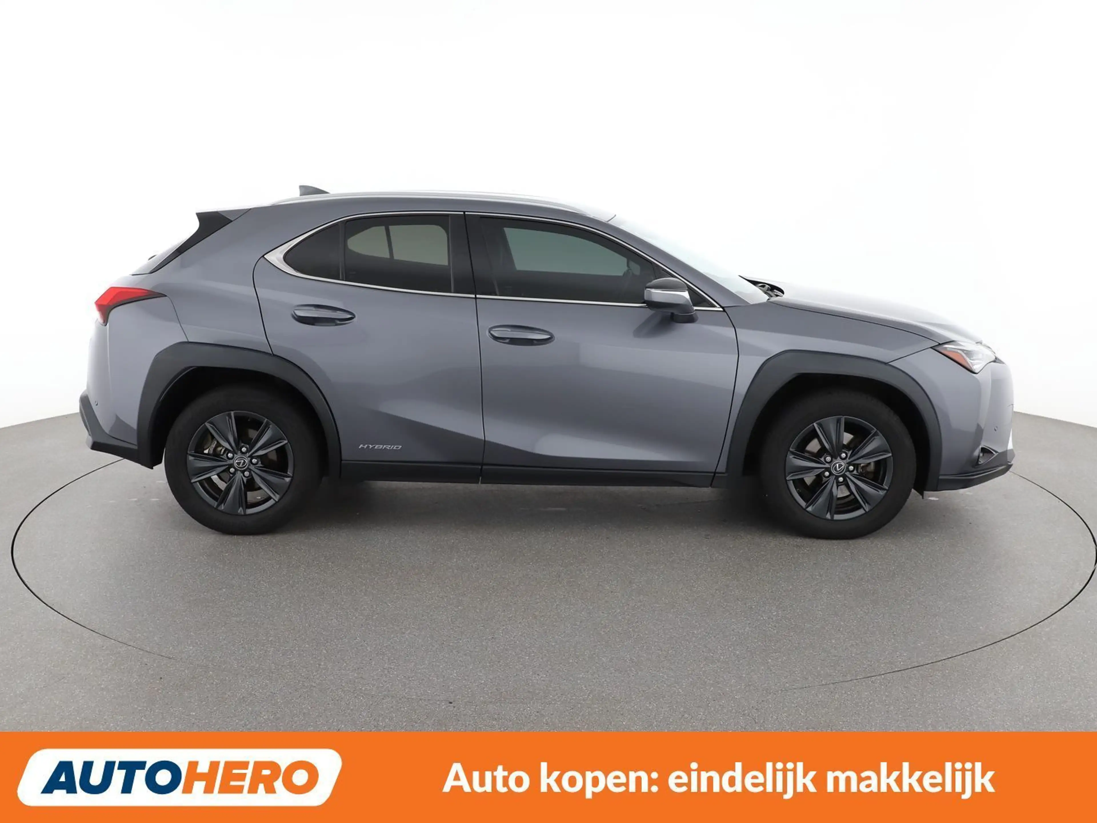 Lexus UX 250h UX 250h Luxe — photo 7
