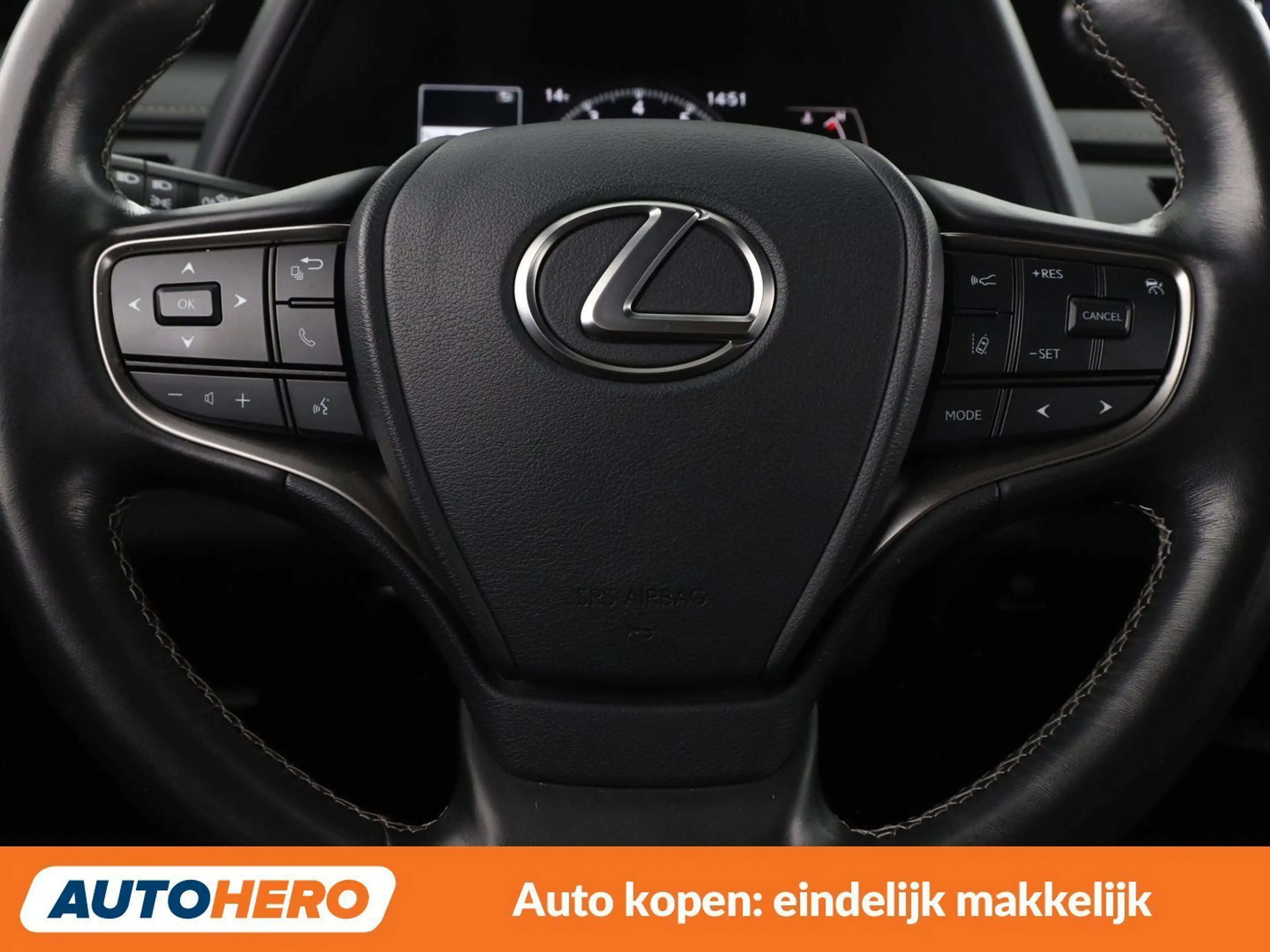 Lexus UX 250h UX 250h Luxe — photo 13