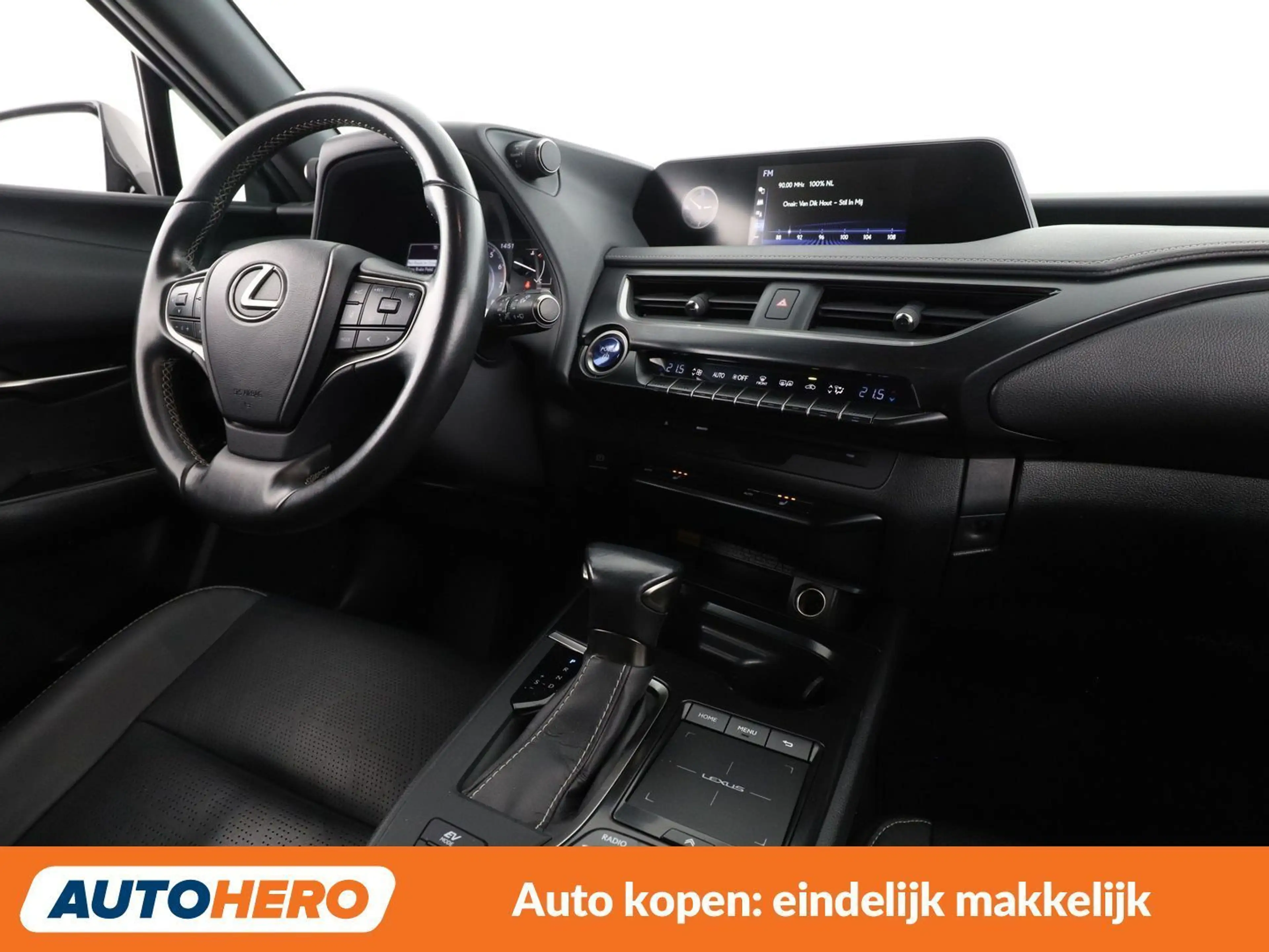 Lexus UX 250h UX 250h Luxe — photo 12