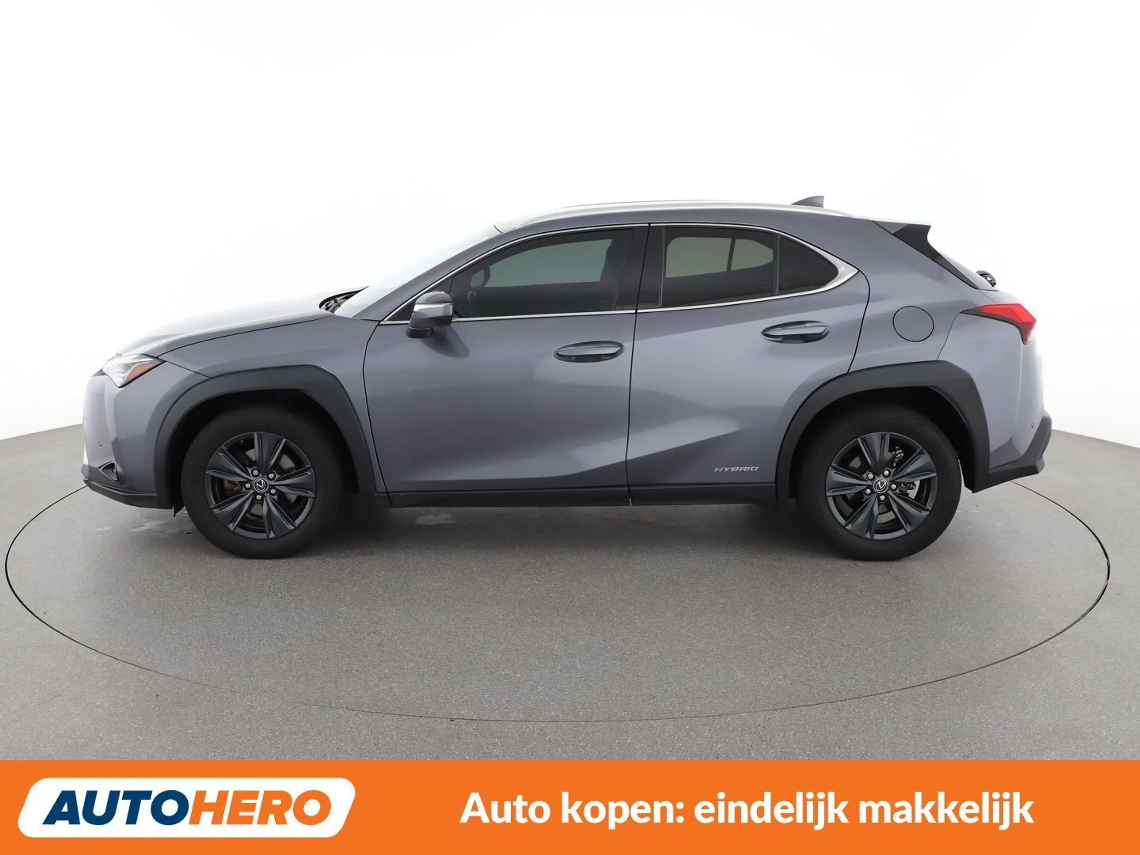 Lexus UX 250h UX 250h Luxe — photo 3