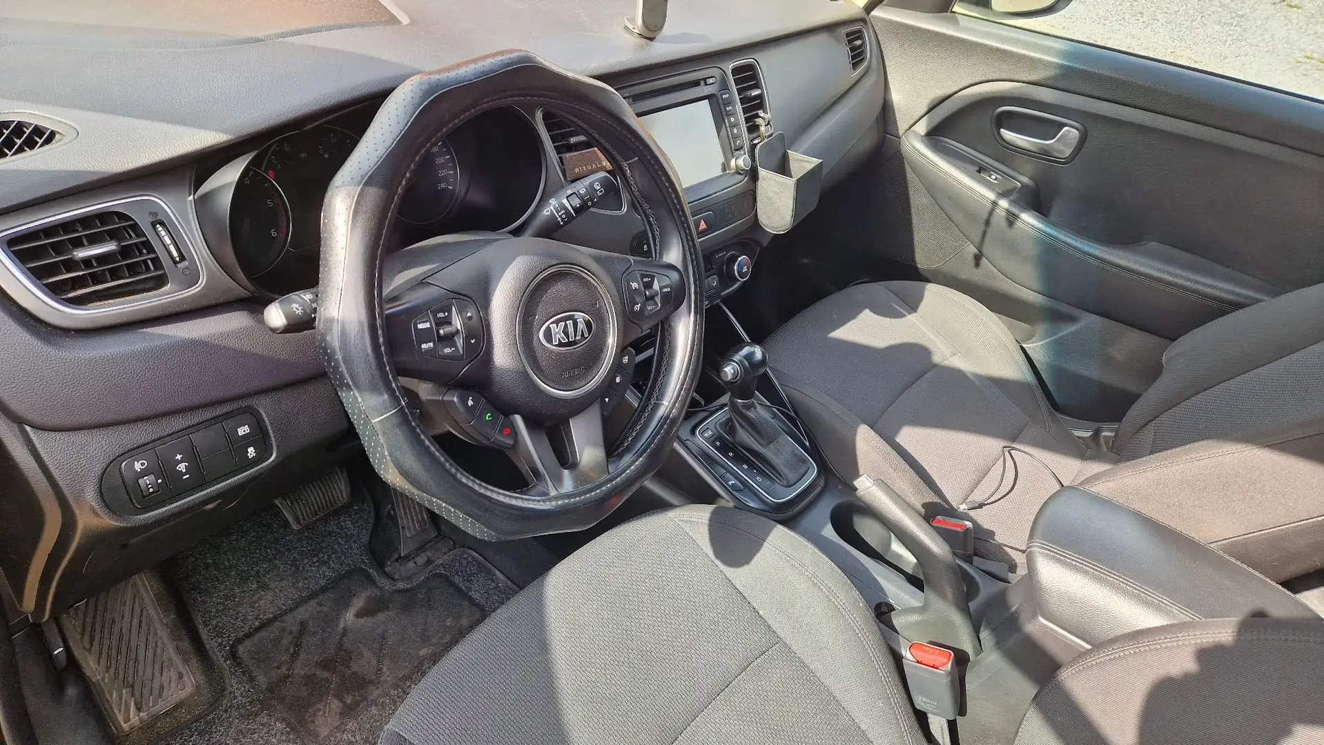 Kia Carens Kia Carens 2014 – 7-Zits Automaat Diesel - 1