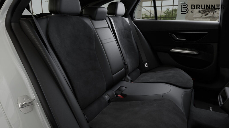 Mercedes-Benz E 220 E 220 d 4M T AMG/AHK/Night/Keyless/CarPlay/Ambi+ — photo 8