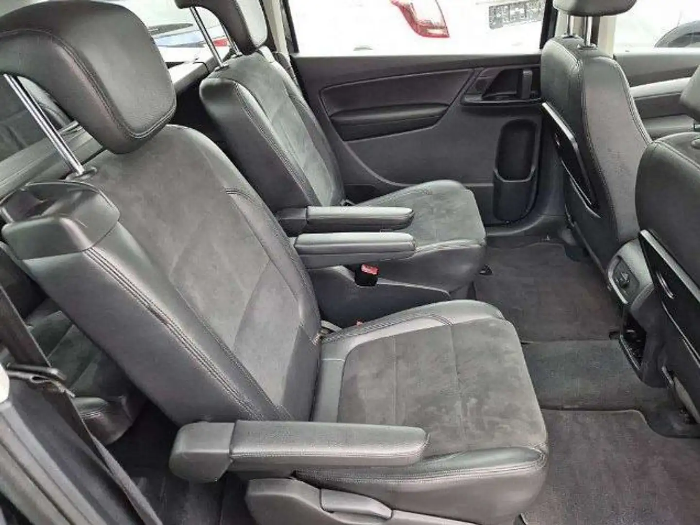 Volkswagen Sharan Sky BMT 2,0 TDI DPF 4Motion Noir - 2