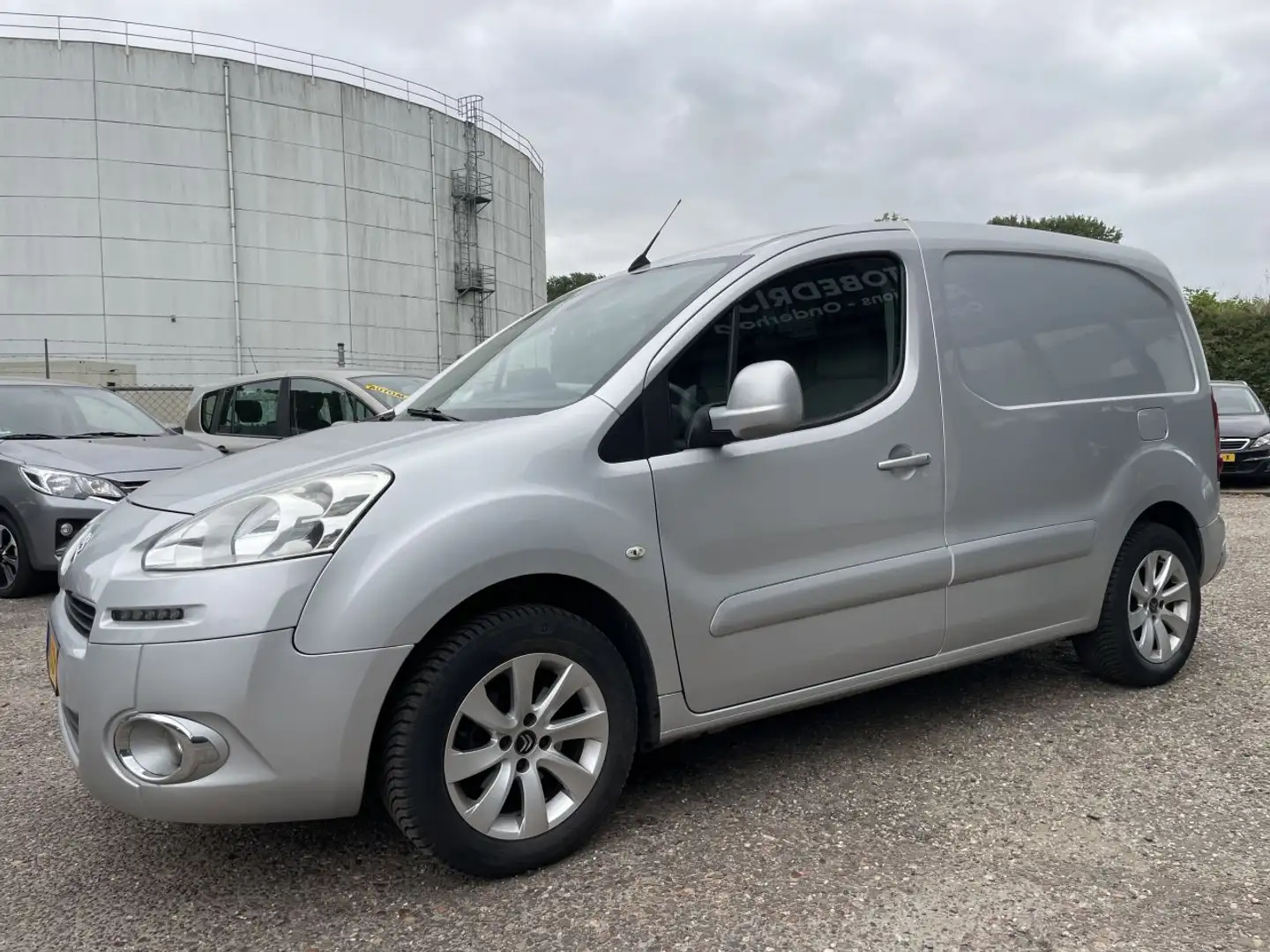 Peugeot Partner 1.6 e-HDI Navteq AIRCO PDC 3-persoons Gris - 2
