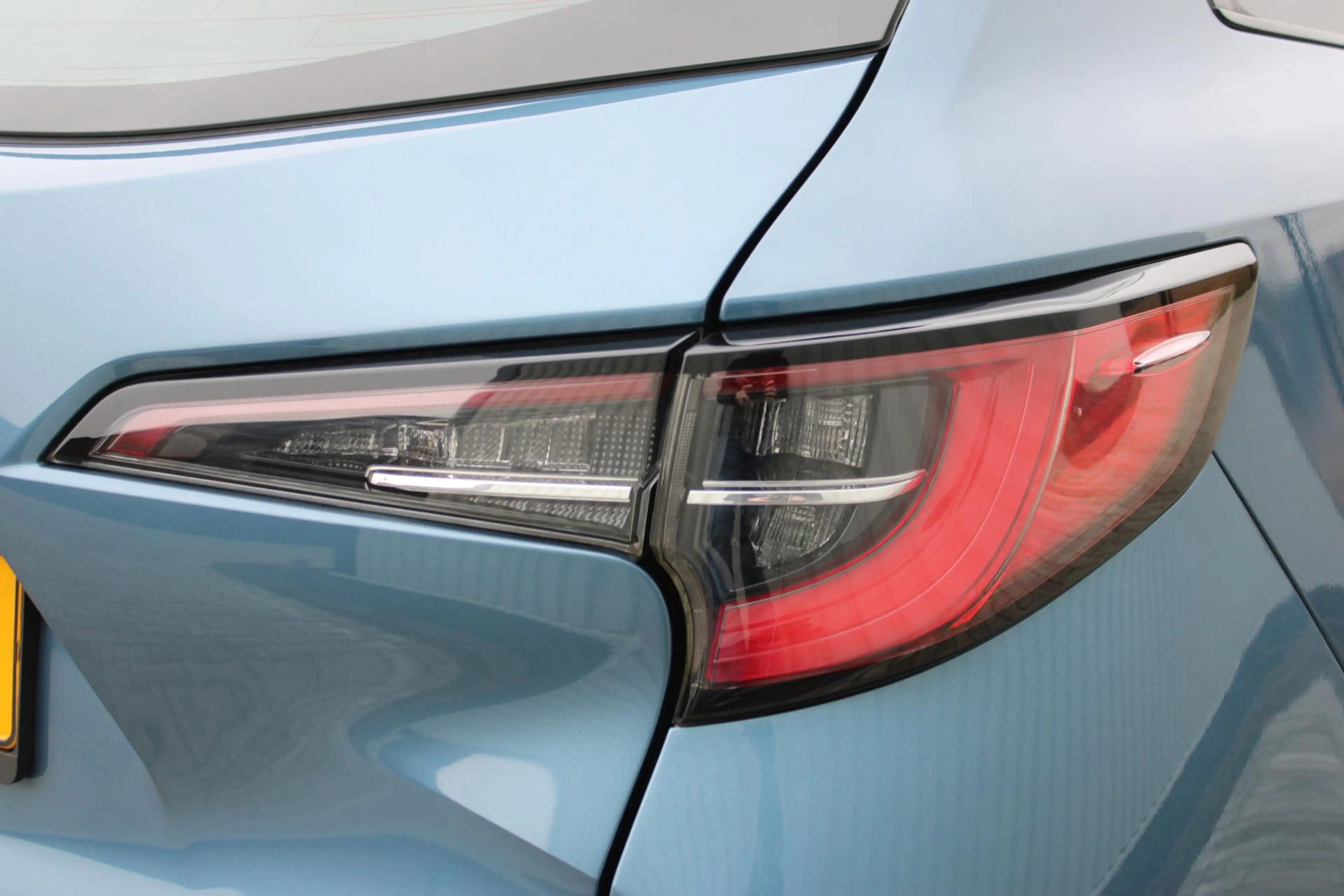 Toyota Corolla Touring Sports 1.8 Hybrid Business | Incl. 12 maan — photo 9
