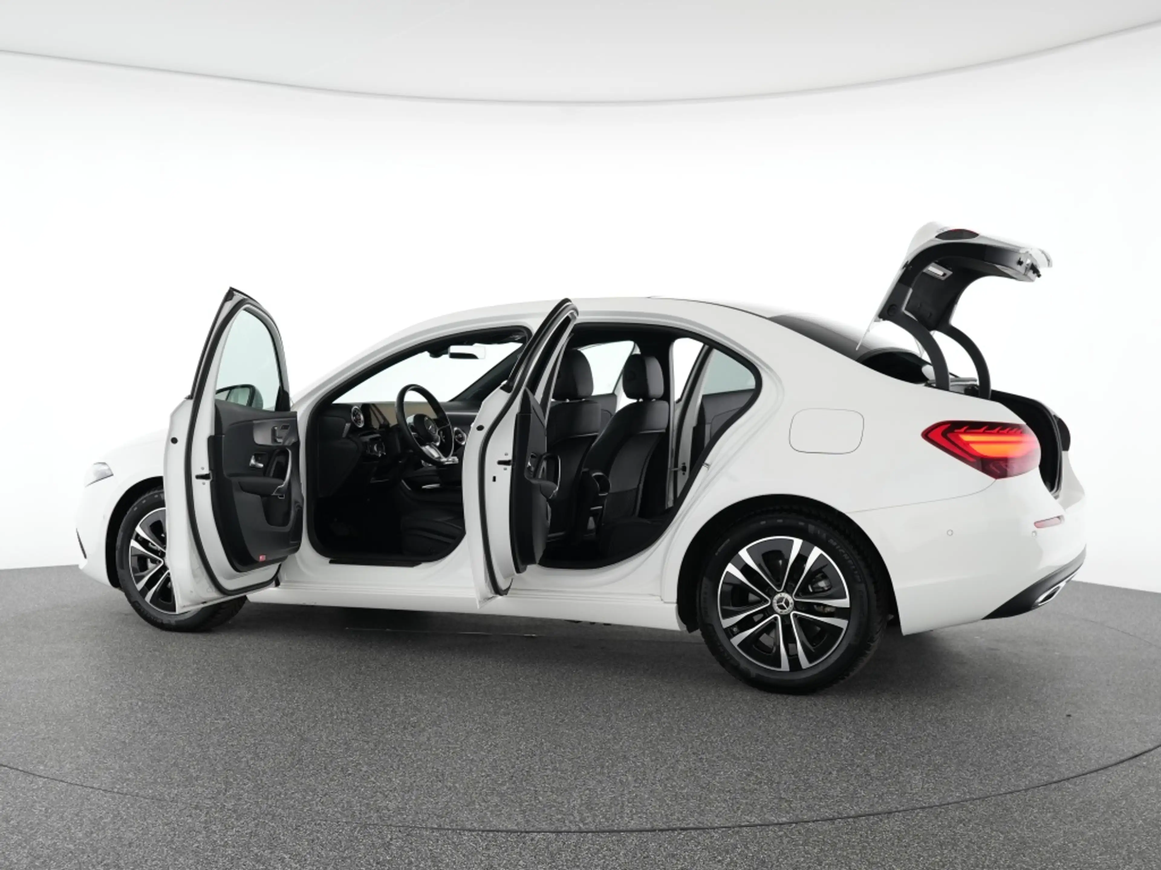 Mercedes-Benz A 200 Progressive Advanced+ Pano Led Memory Keyless — photo 14