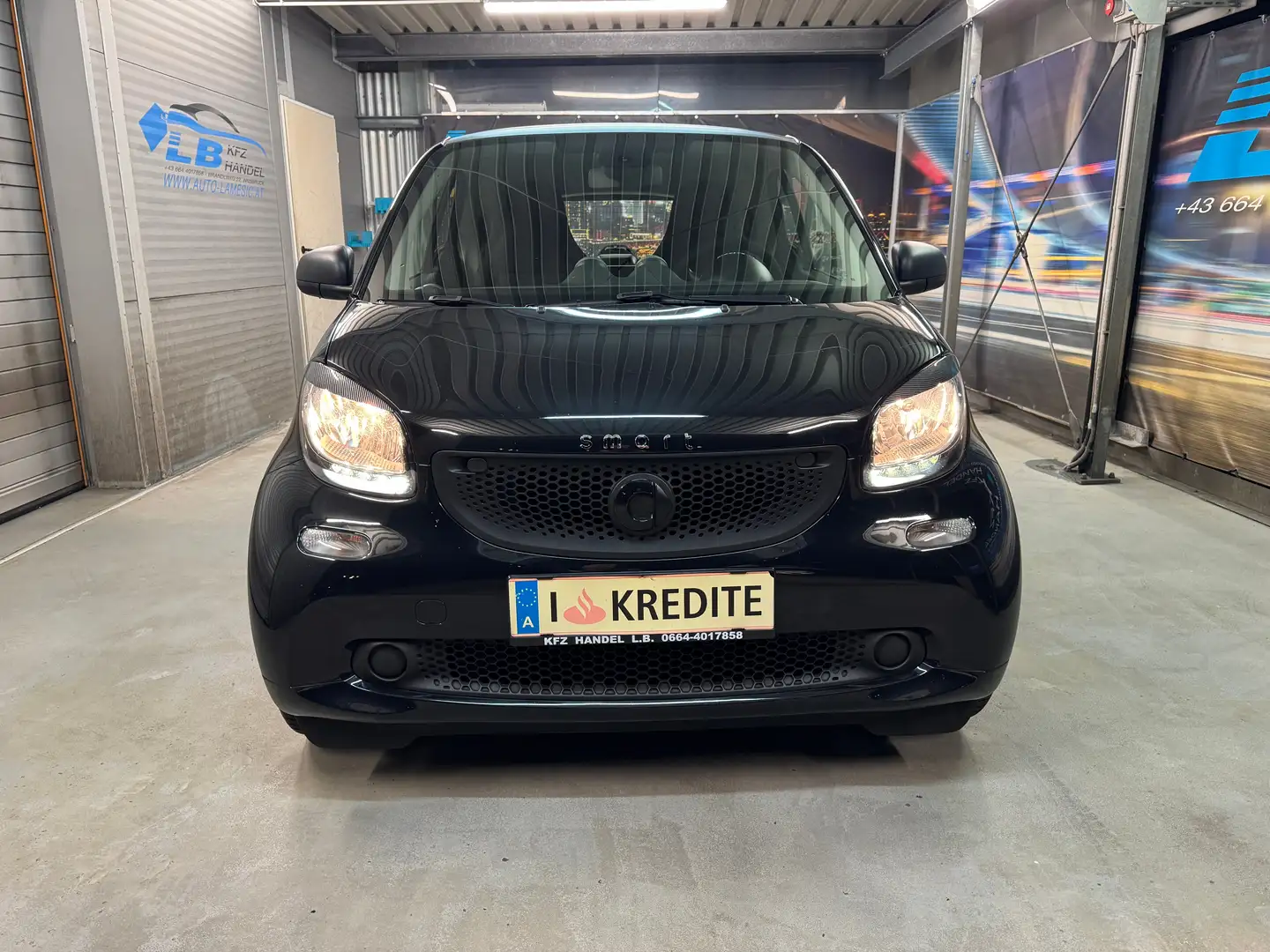 smart forTwo Basis 52kW (453.342) Schwarz - 2