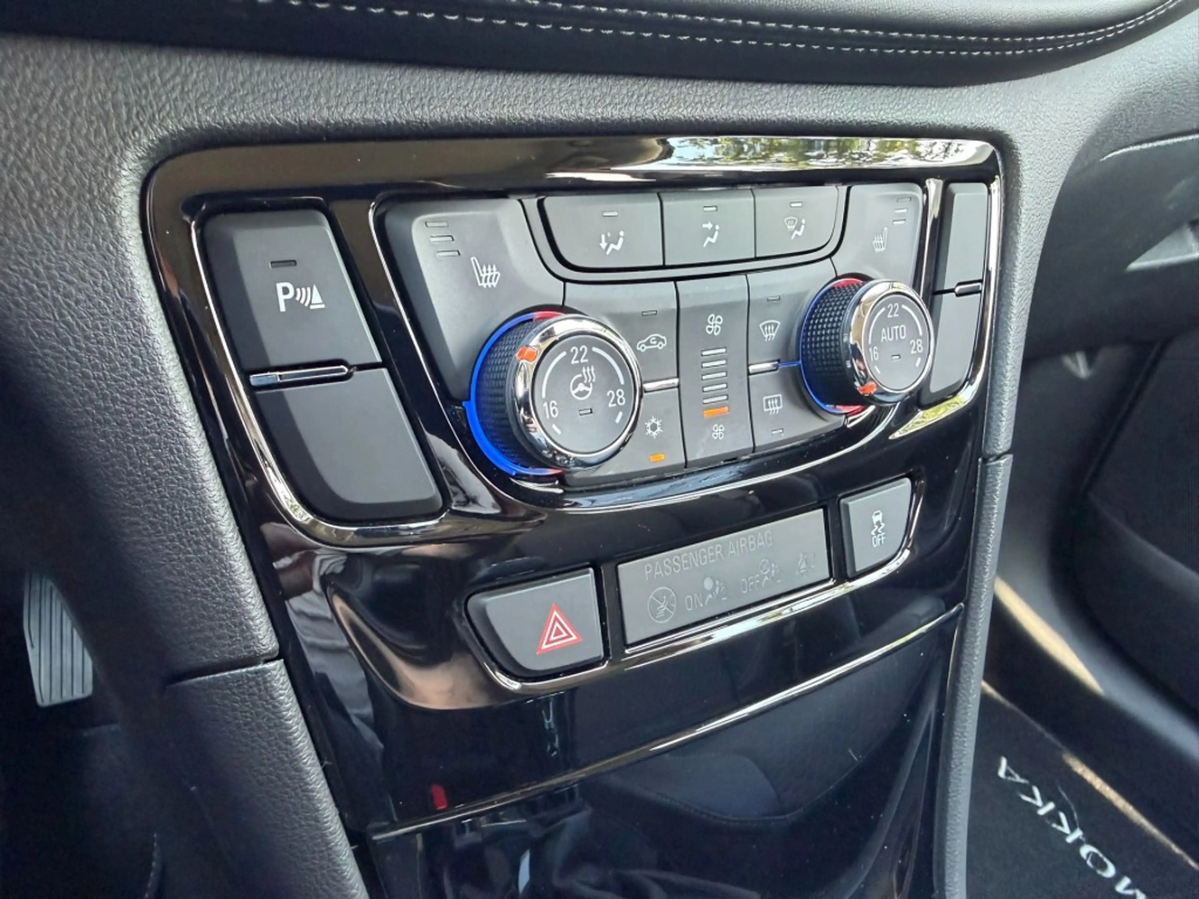 Opel Mokka X 1.4 Turbo Aut. Innovation Led / Camera 23000 km — photo 18