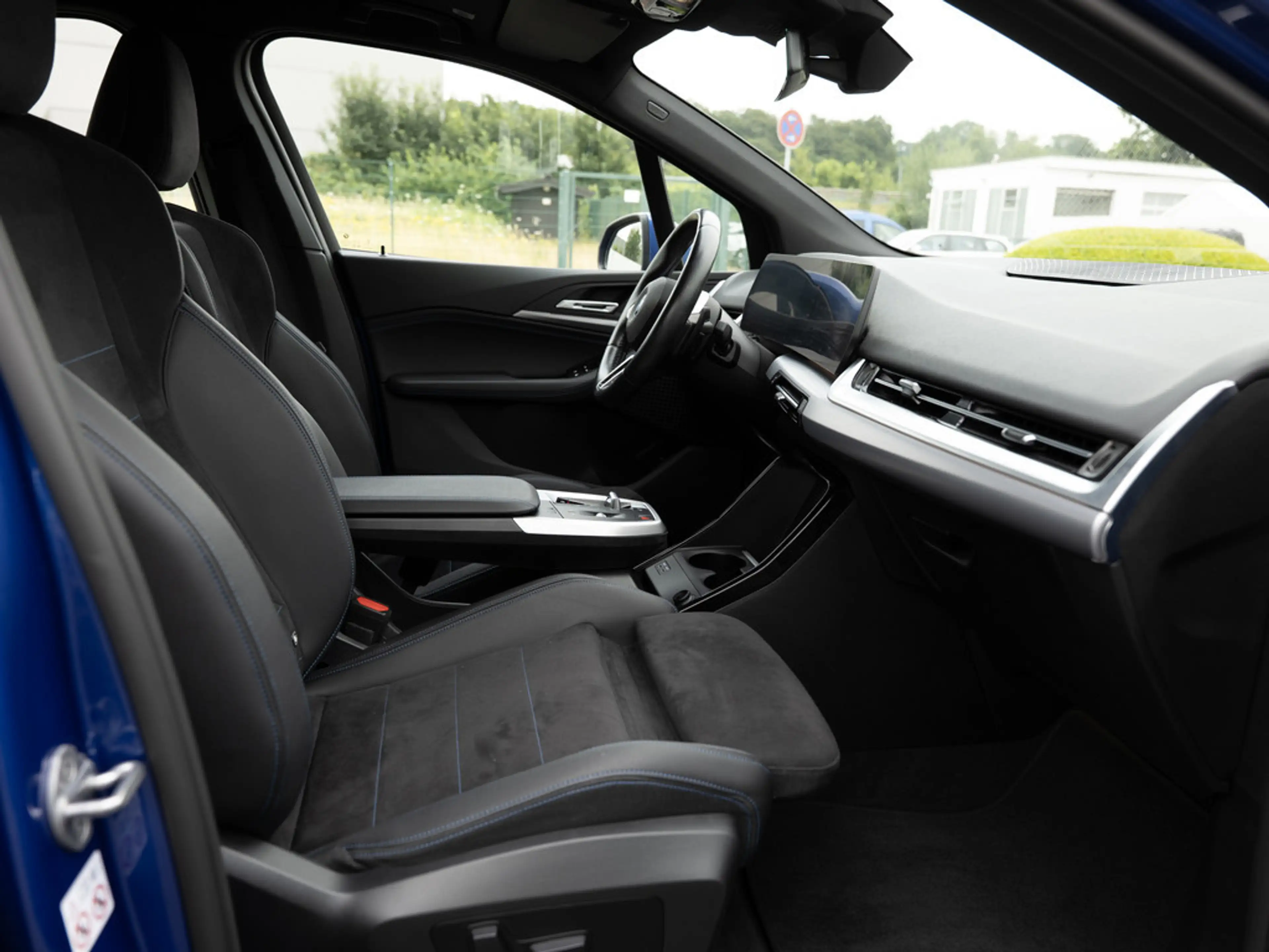 BMW 225 Active Tourer xDrive M-Sport LED NAVI SHZ — photo 8