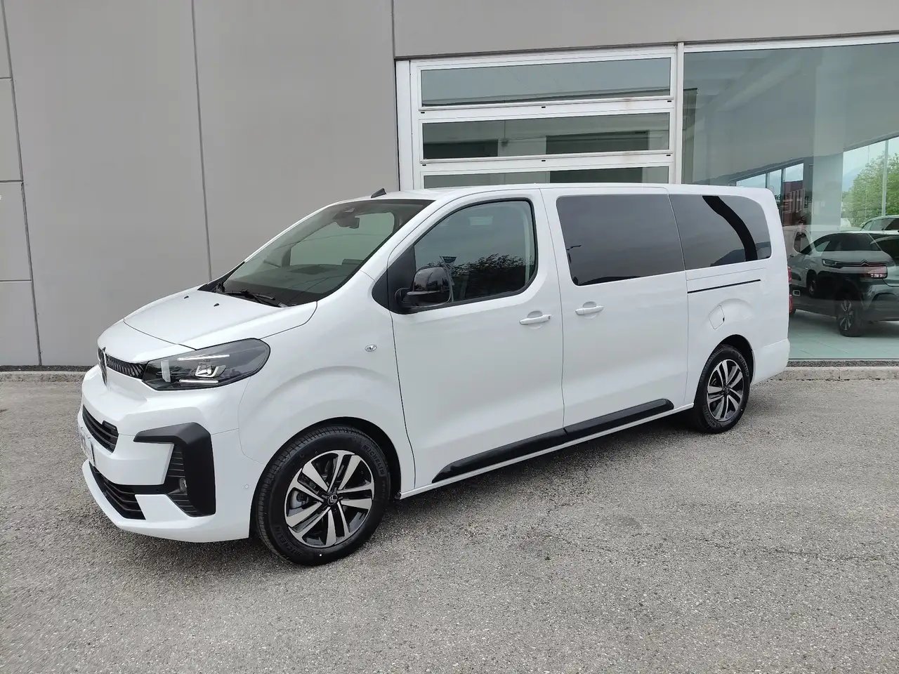Citroen Spacetourer Business XL 9 POSTI 2.2 DIESEL 180 CV EAT8 PREZZO REALE IVA COMRPESA 2