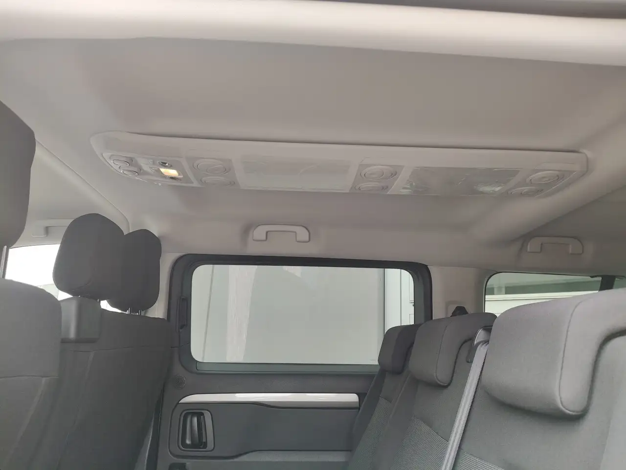 Citroen Spacetourer Business XL 9 POSTI 2.2 DIESEL 180 CV EAT8 PREZZO REALE IVA COMRPESA 10