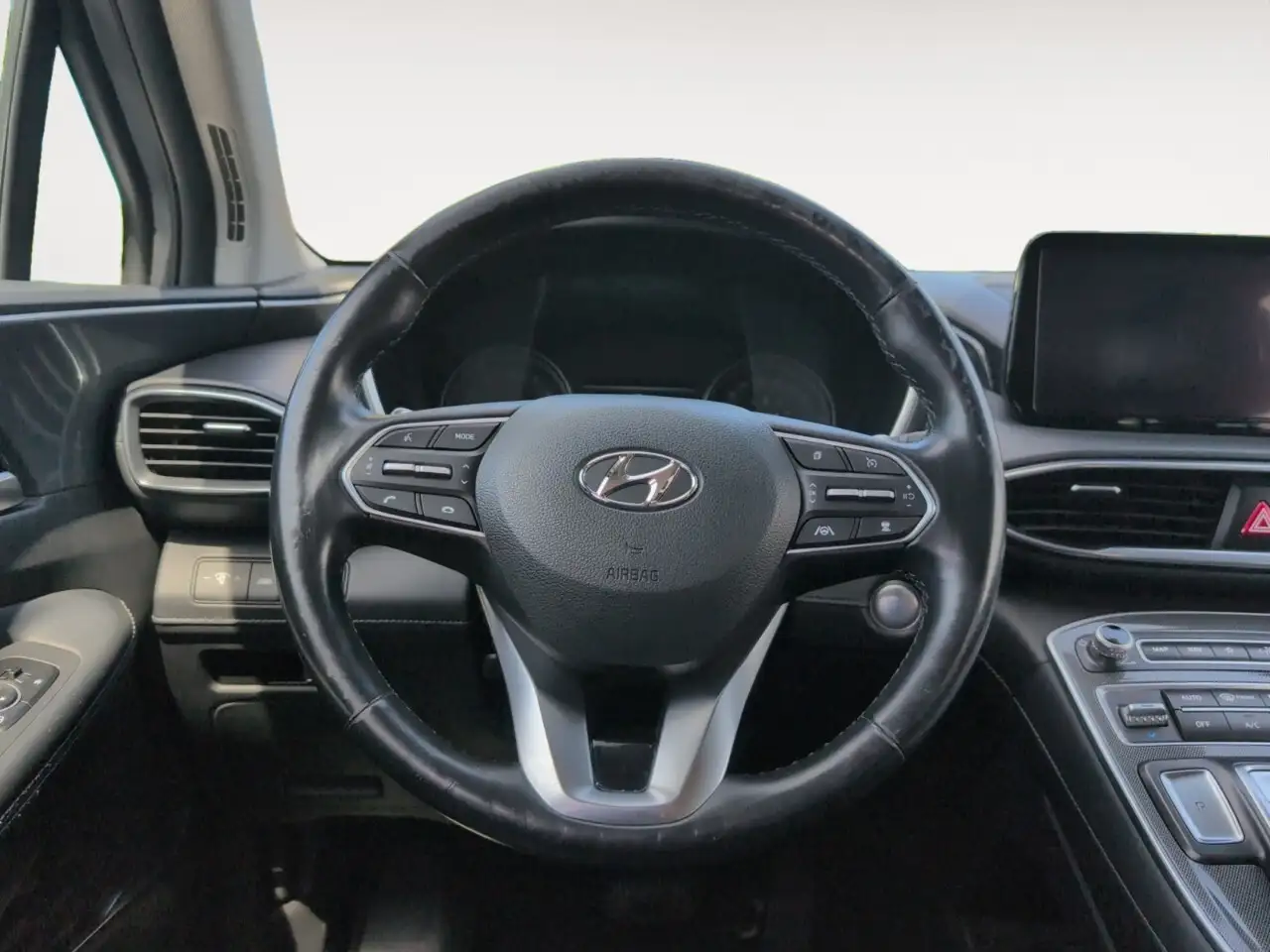 Hyundai SANTA FE снимка Hyundai SANTA FE