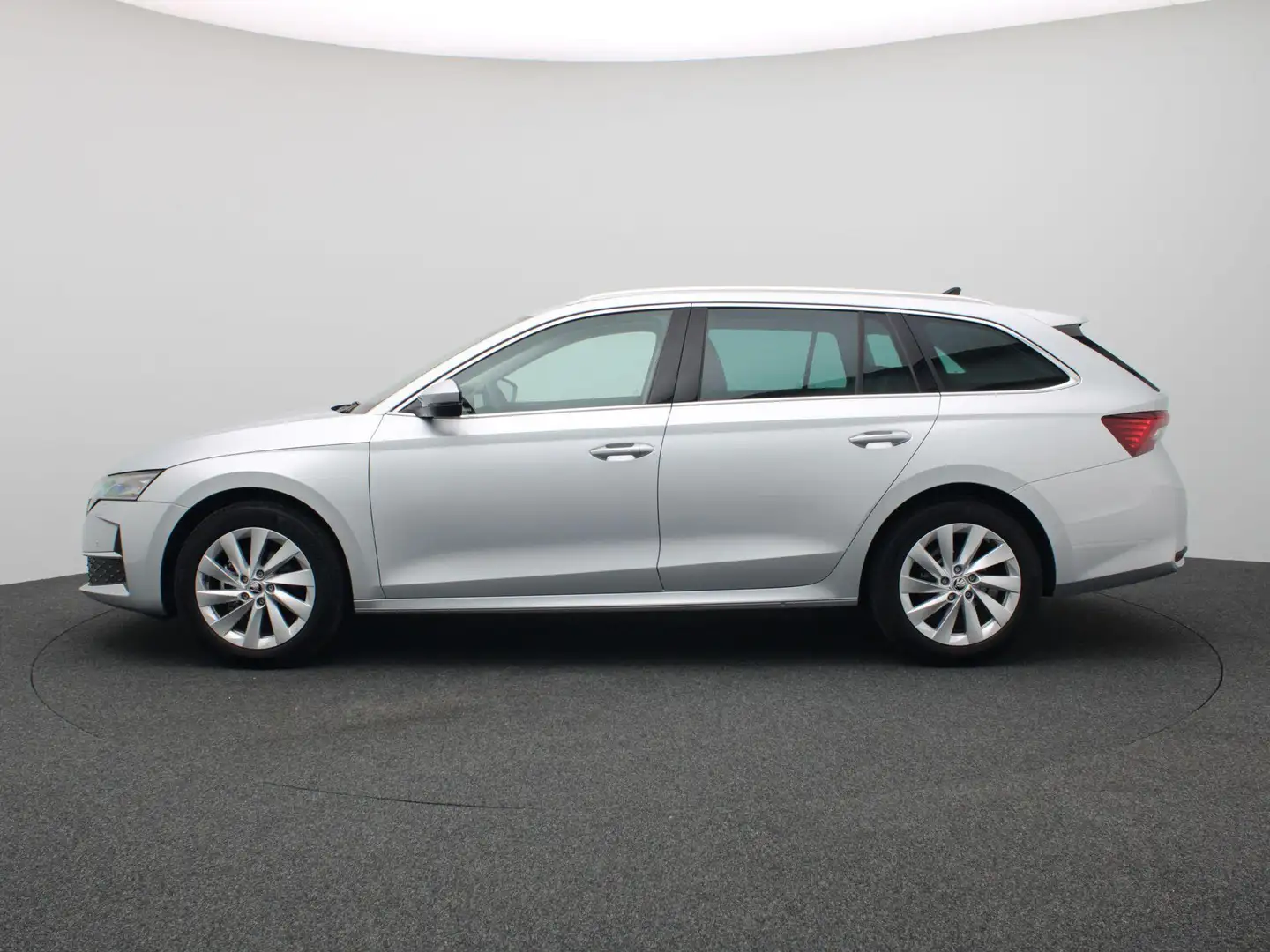Skoda Octavia Combi 1.5 TSI MHEV Business Edition Plus 150PK DSG Gris - 2