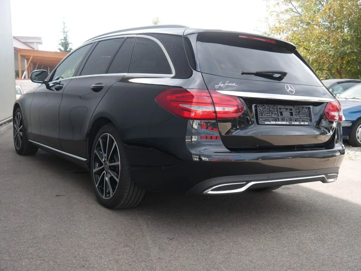 Mercedes-Benz C 220 d T Avantgarde NAVI/LED/PDC/AHK/AMBIENTE Schwarz - 2