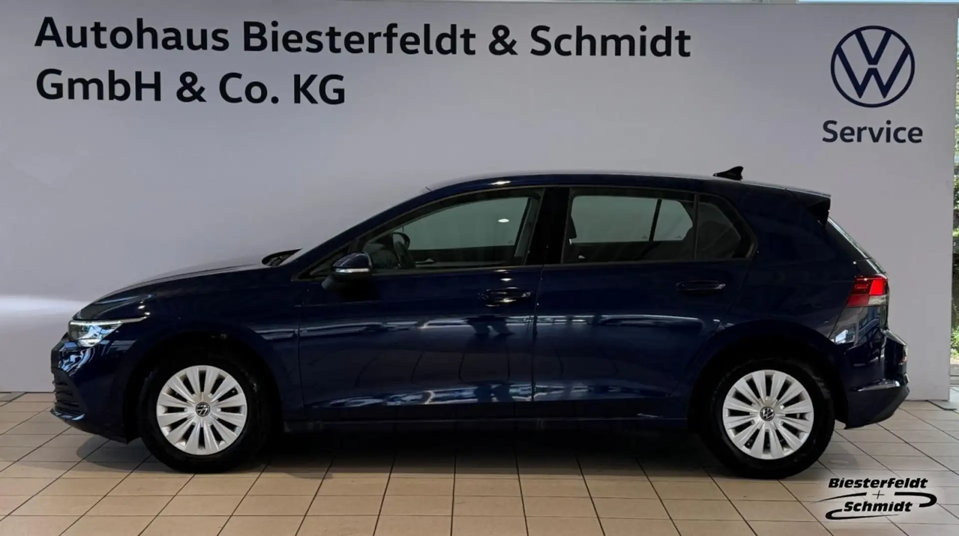 Volkswagen Golf VIII 1.0TSI LED PDC BT Keyless APP Klima Blauw - 1