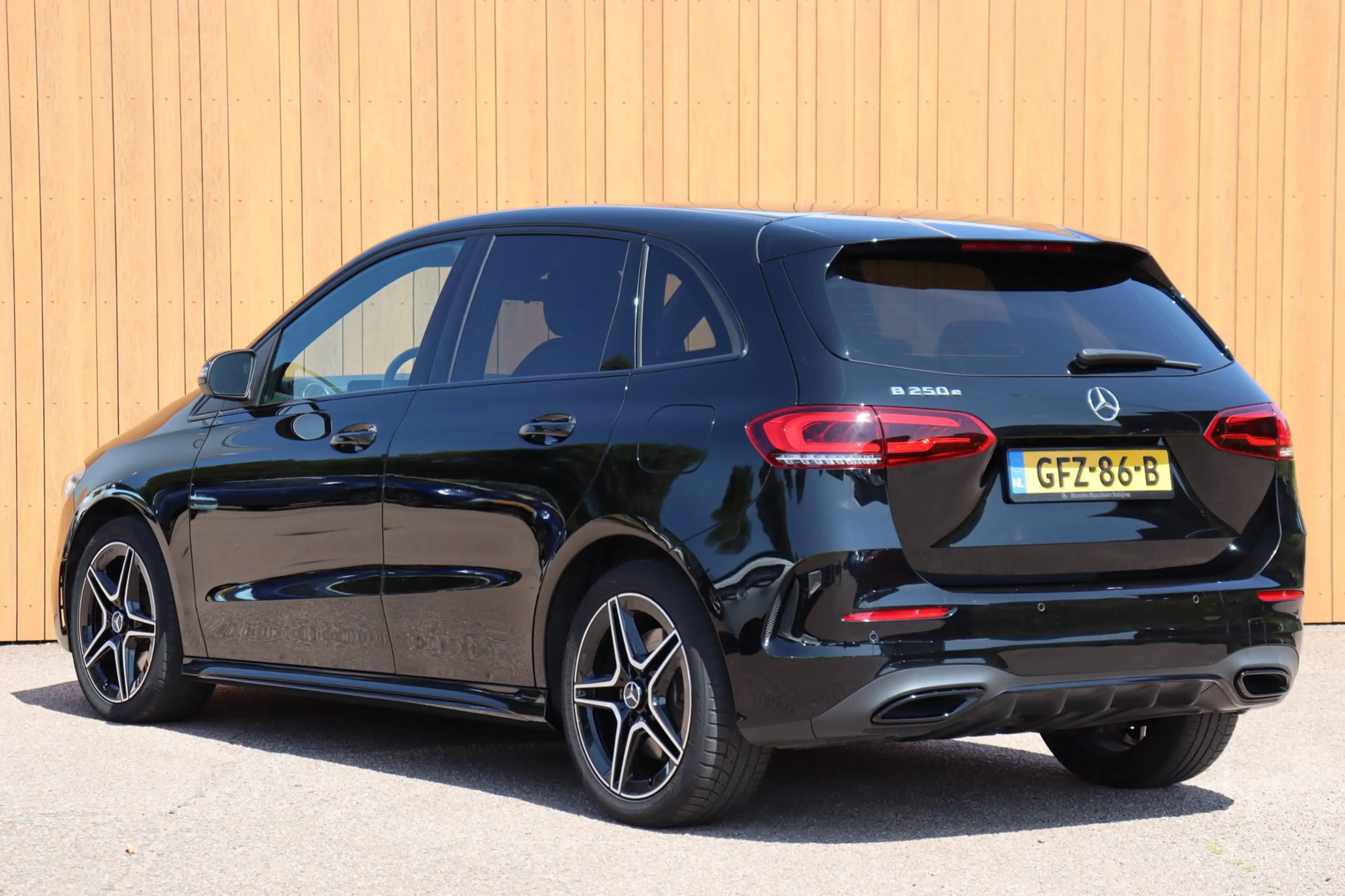 Mercedes-Benz B 250 e Premium Plus leer/alc camera — photo 4