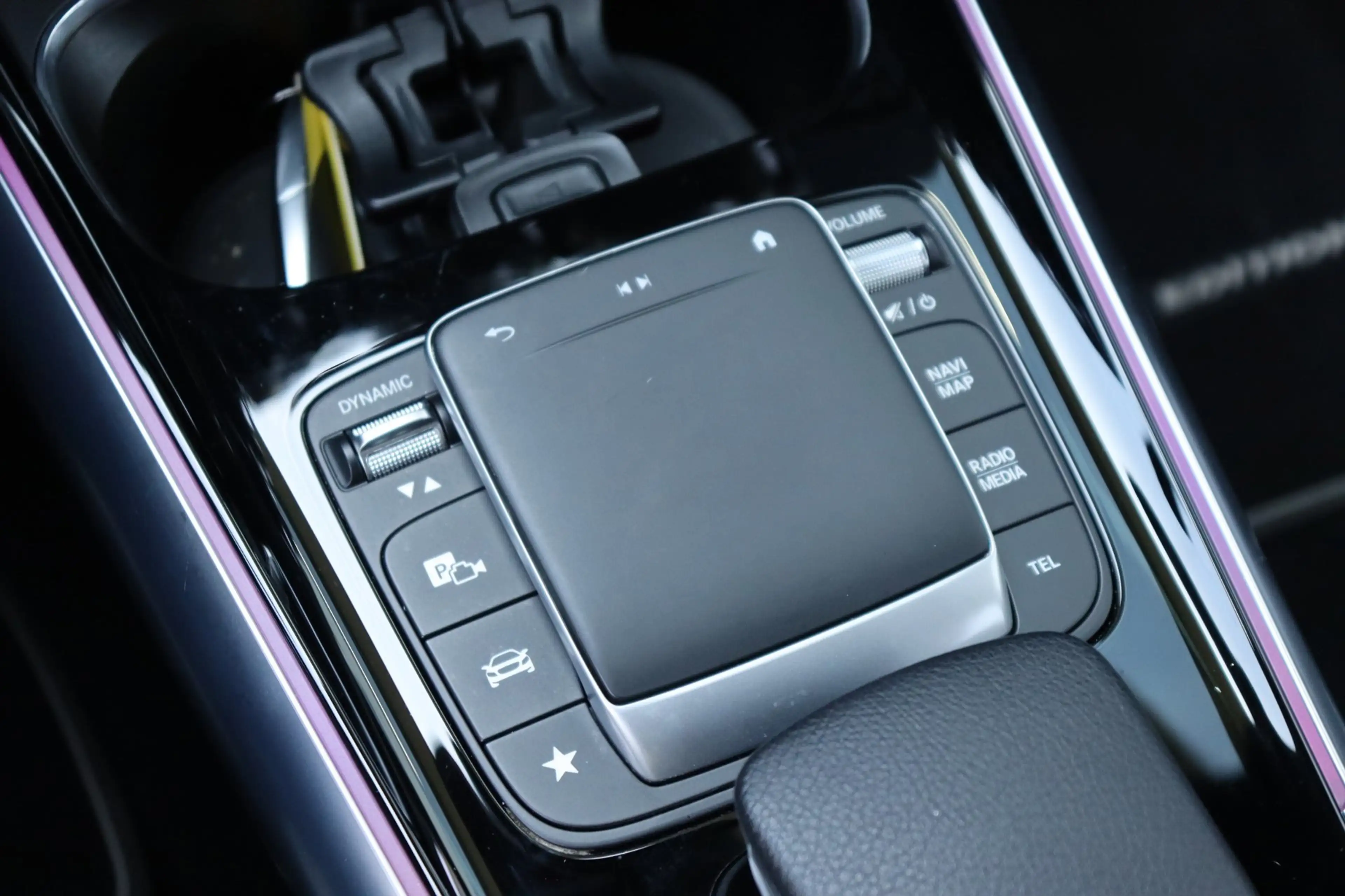 Mercedes-Benz B 250 e Premium Plus leer/alc camera — photo 17