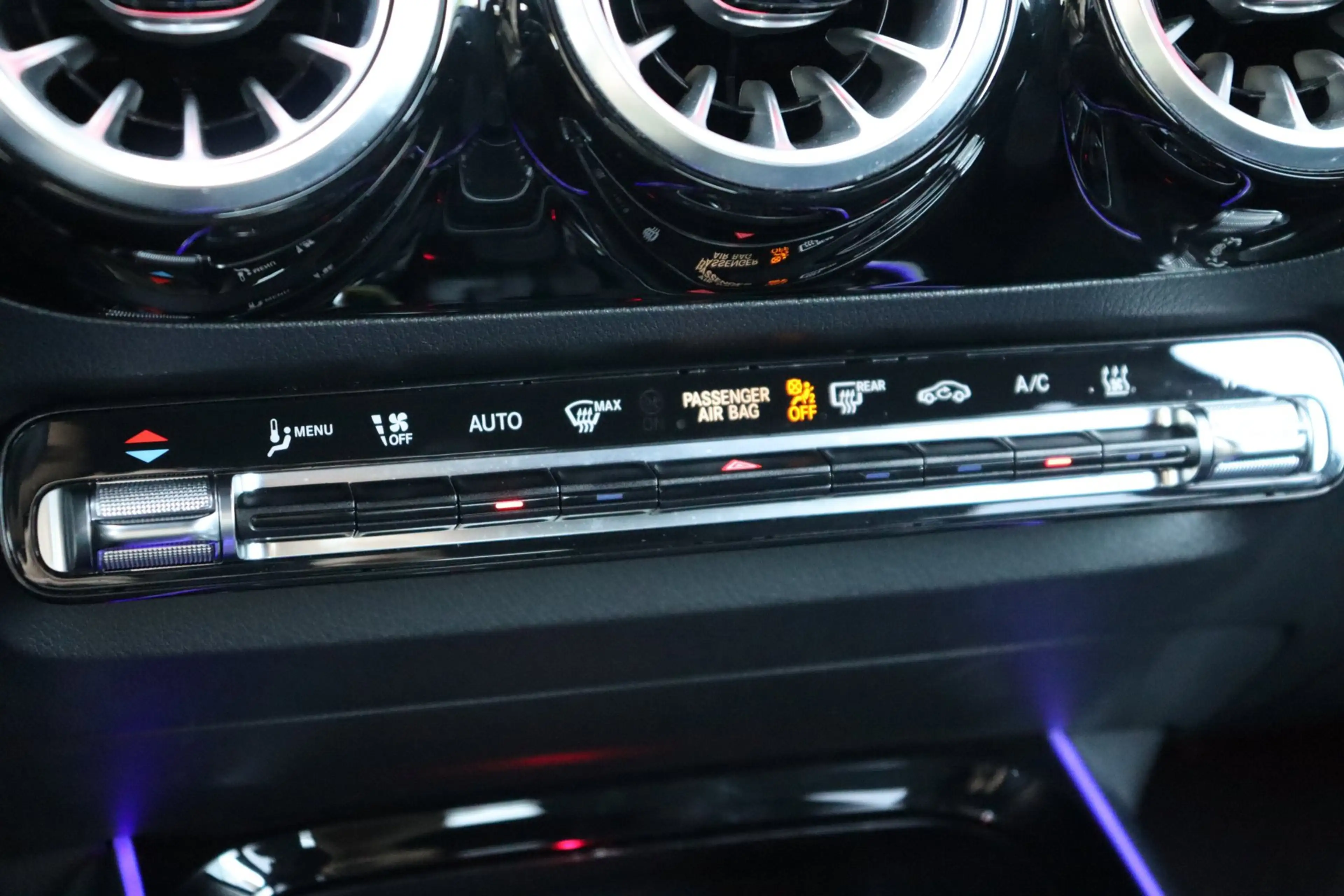 Mercedes-Benz B 250 e Premium Plus leer/alc camera — photo 18