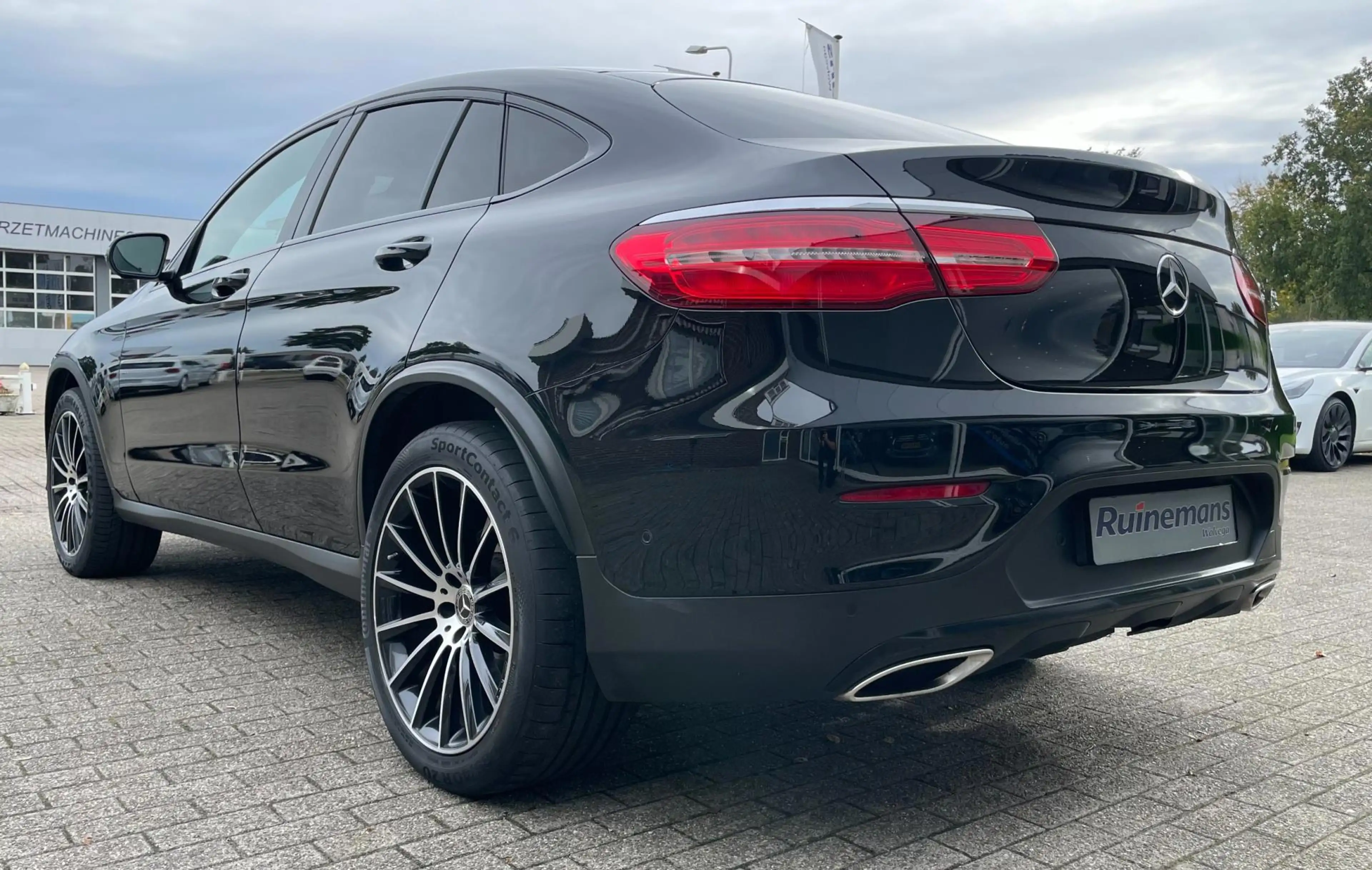 Mercedes-Benz GLC 250 Coupé 4MATIC / AMG / 360CAM / TREKHAAK / ILS — photo 18