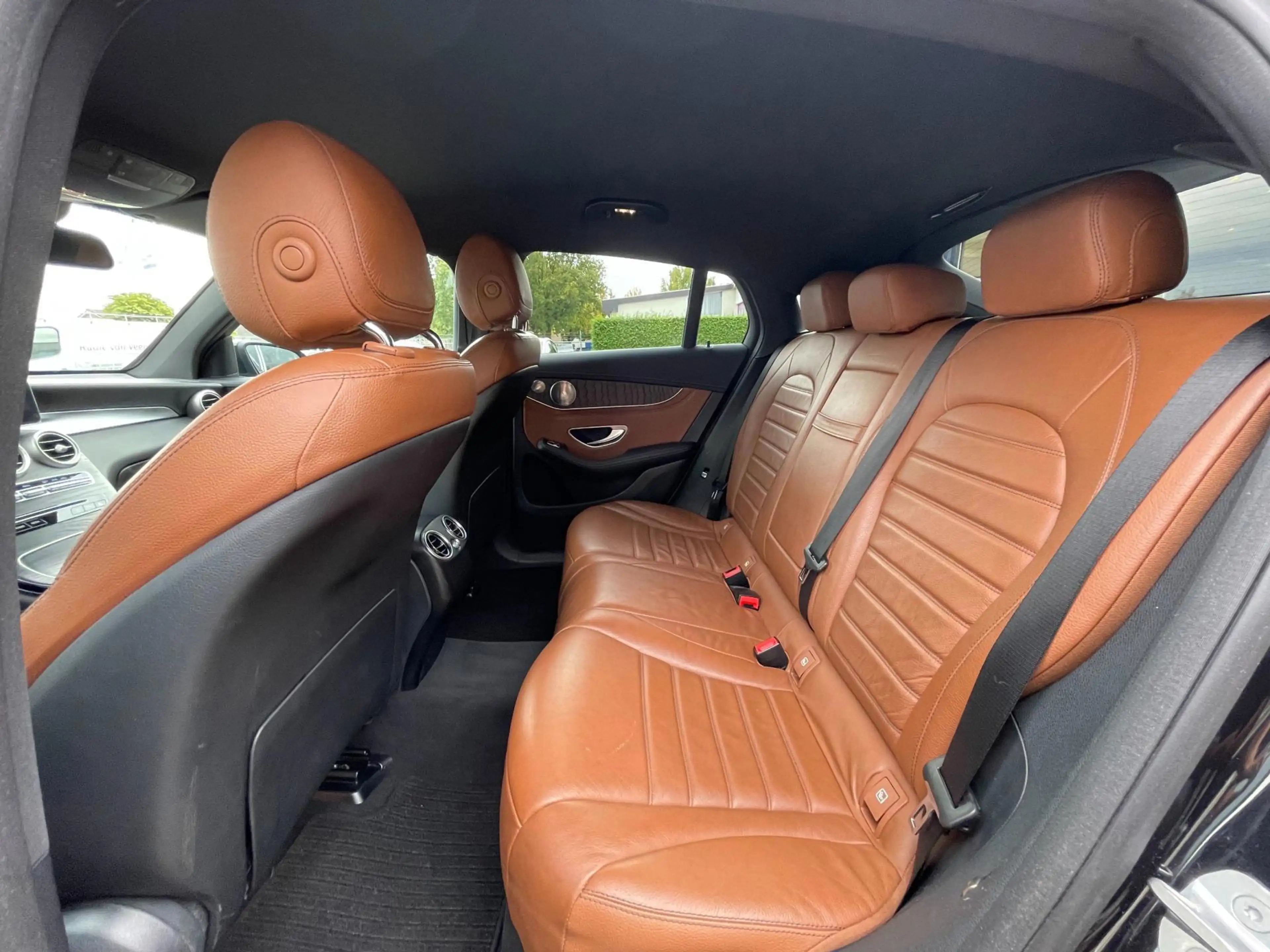 Mercedes-Benz GLC 250 Coupé 4MATIC / AMG / 360CAM / TREKHAAK / ILS — photo 32