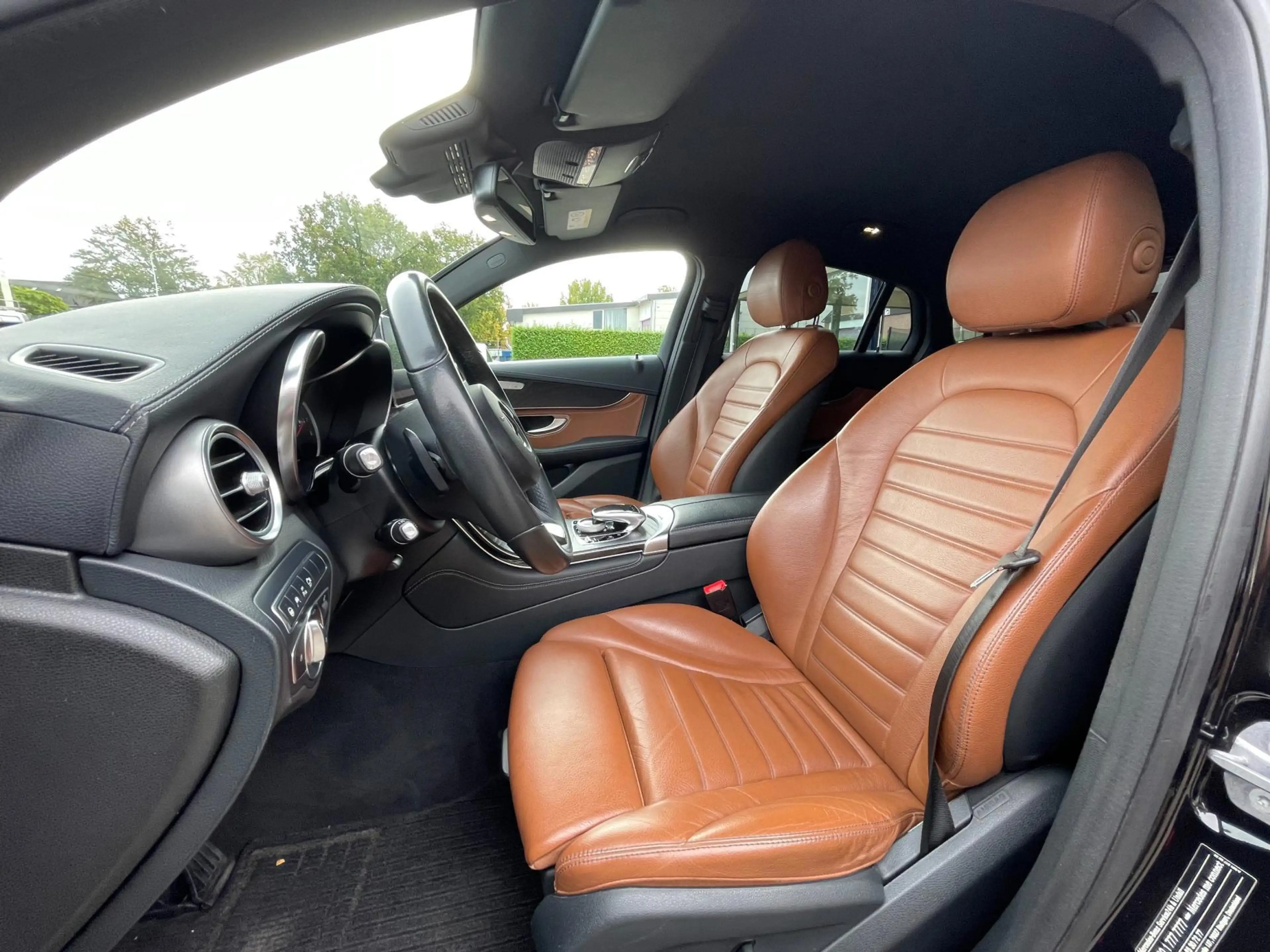 Mercedes-Benz GLC 250 Coupé 4MATIC / AMG / 360CAM / TREKHAAK / ILS — photo 26