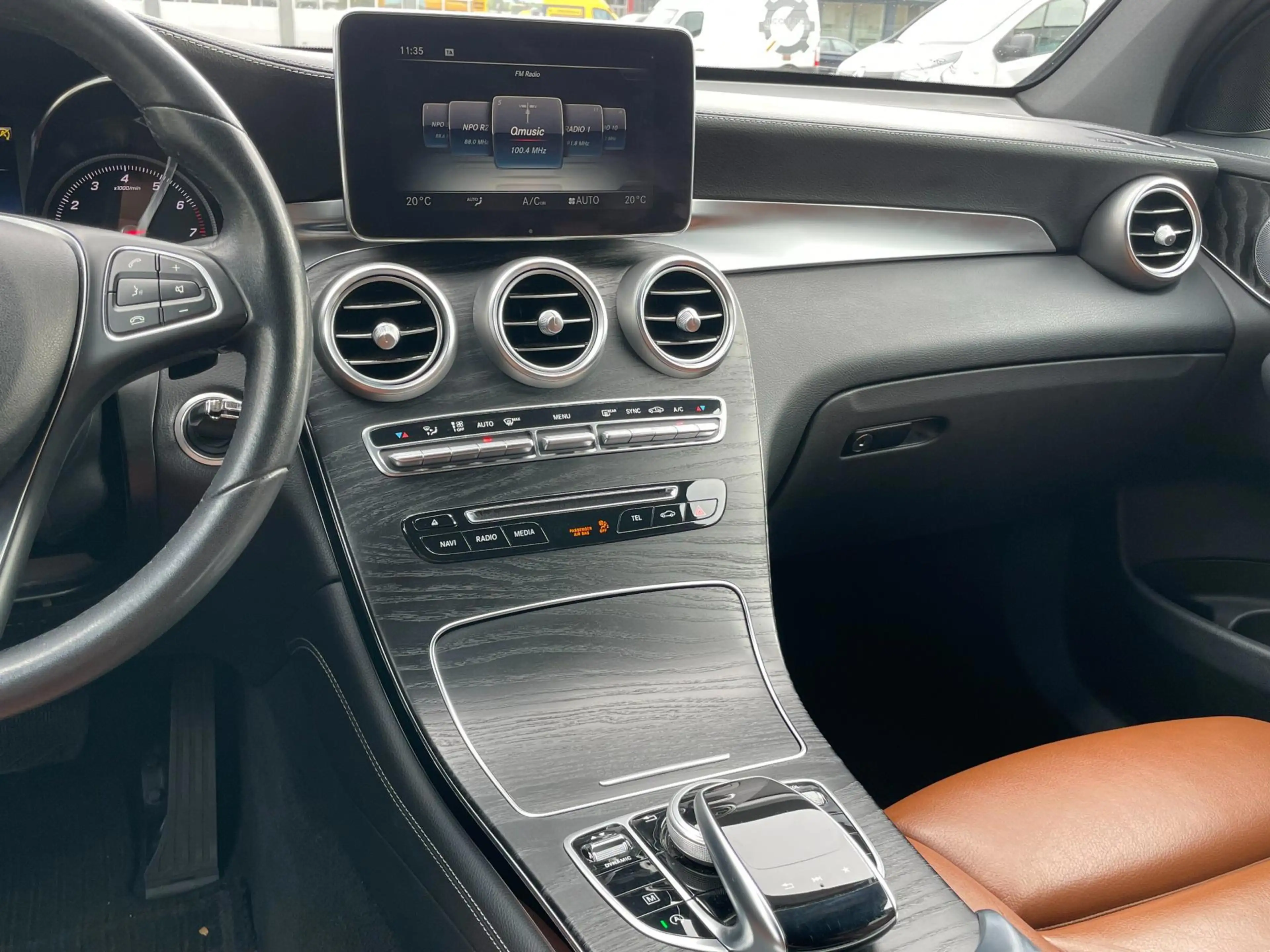 Mercedes-Benz GLC 250 Coupé 4MATIC / AMG / 360CAM / TREKHAAK / ILS — photo 49