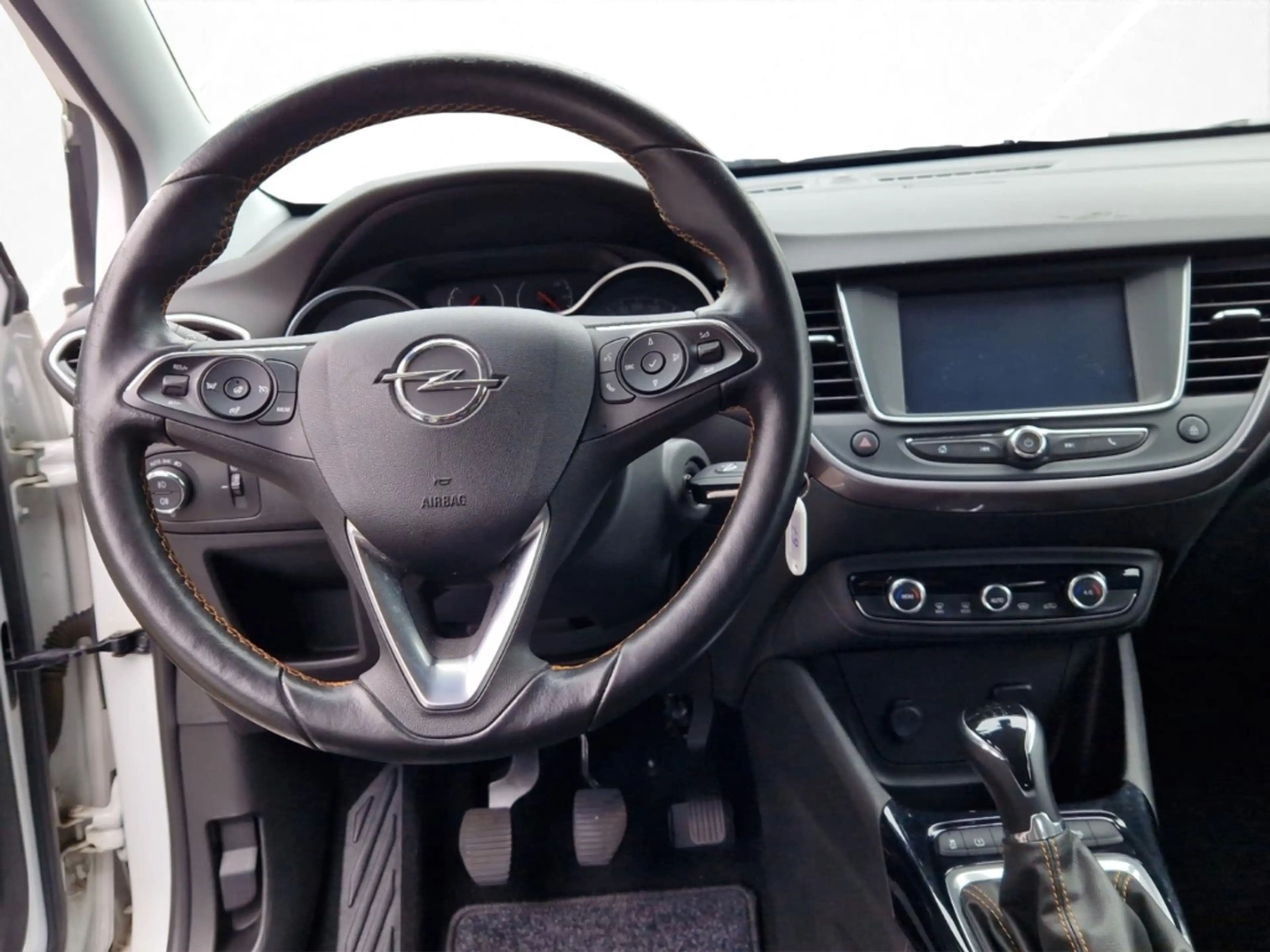 Opel Crossland X 1.2 Turbo Innovation AHK PDC SHZ Kamera LED Lenkra — photo 12