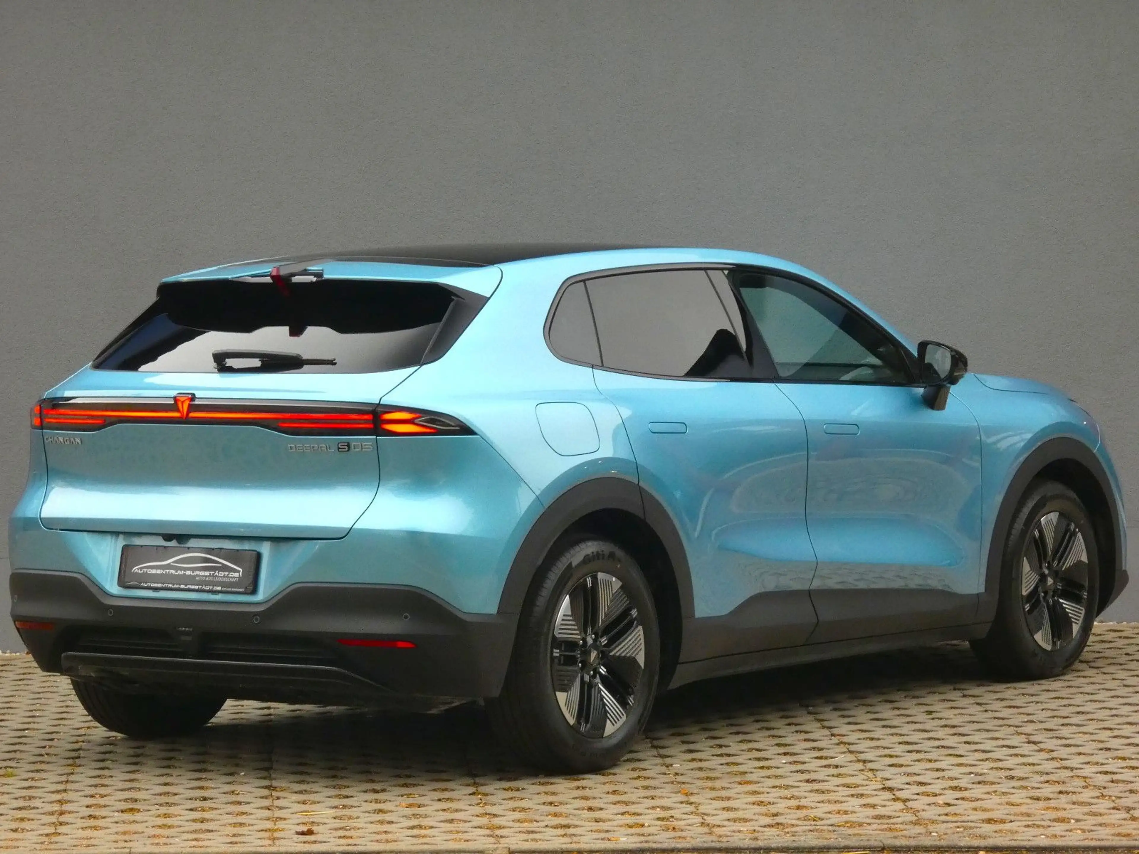 Changan Deepal S05 1.5 PHEV FWD Max/Panoramadach/18"LMF — photo 6