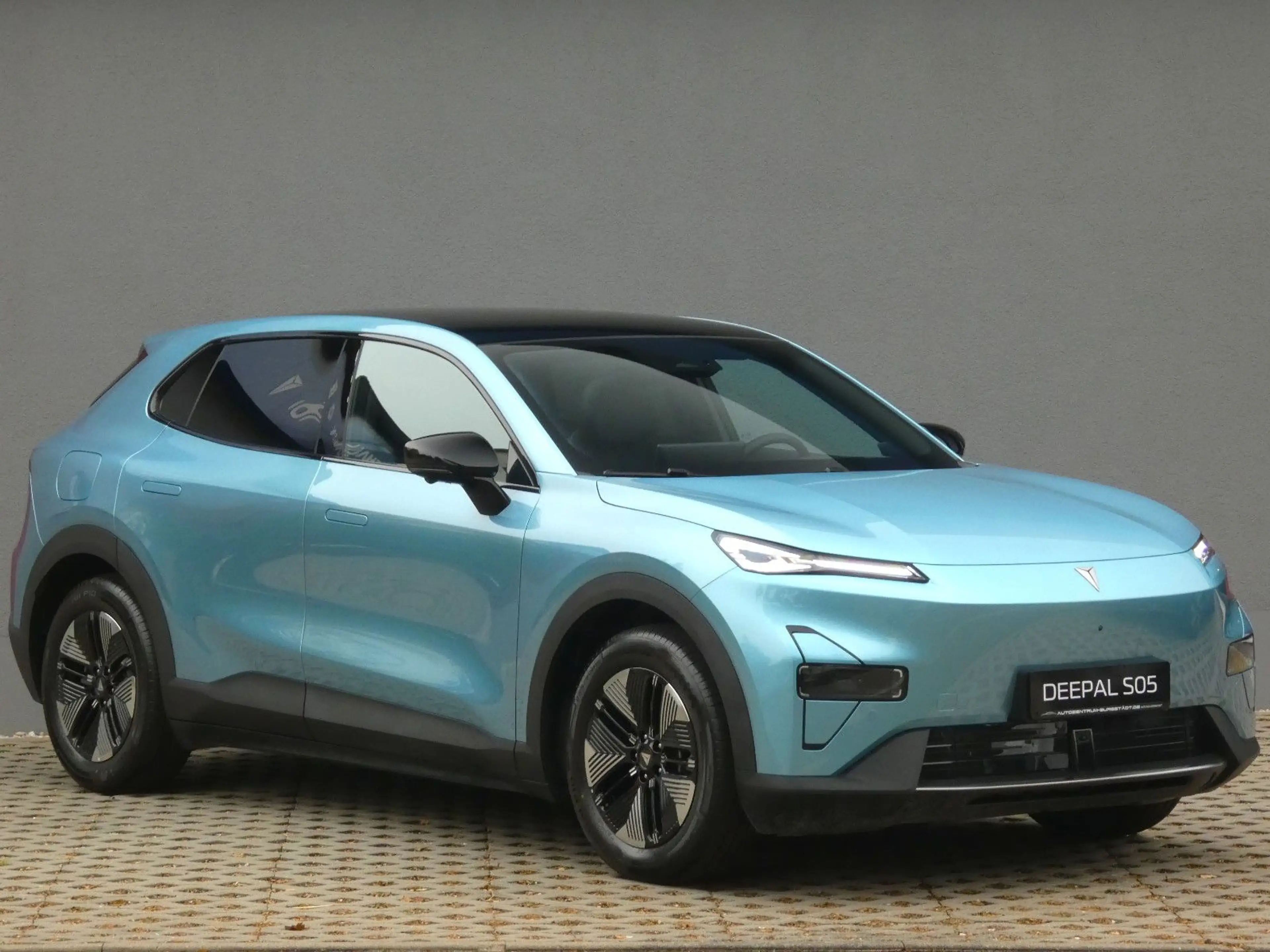 Changan Deepal S05 1.5 PHEV FWD Max/Panoramadach/18"LMF — photo 4