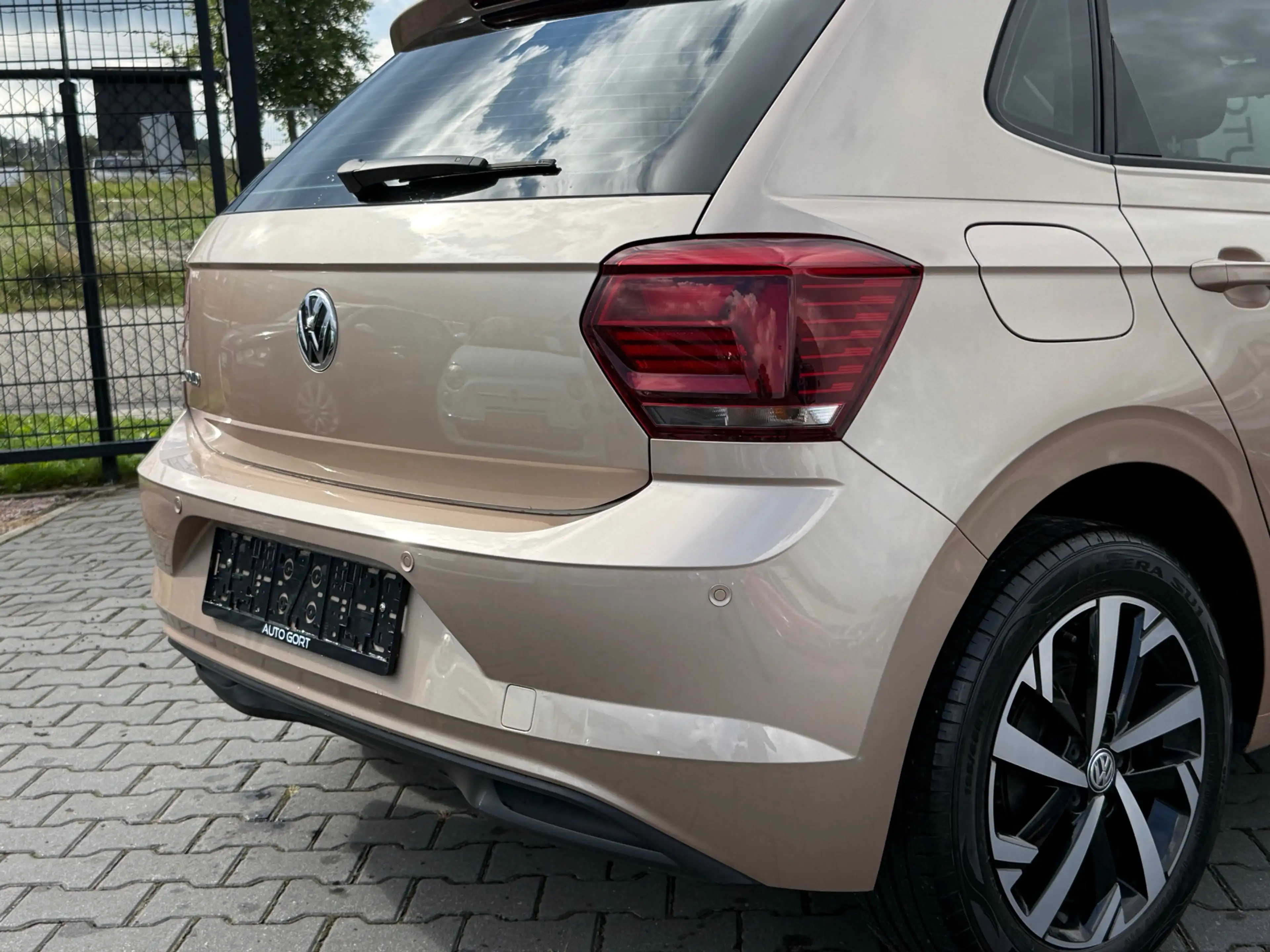 Volkswagen Polo 1.0 TSI Highline | Clima | Alu velgen | Parkeersen — photo 4