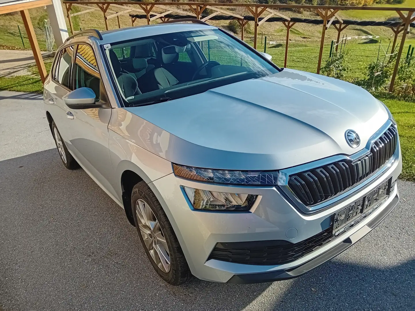 Skoda Kamiq Kamiq 1,0 TSI Ambition/Anhängerkupplung Silber - 1
