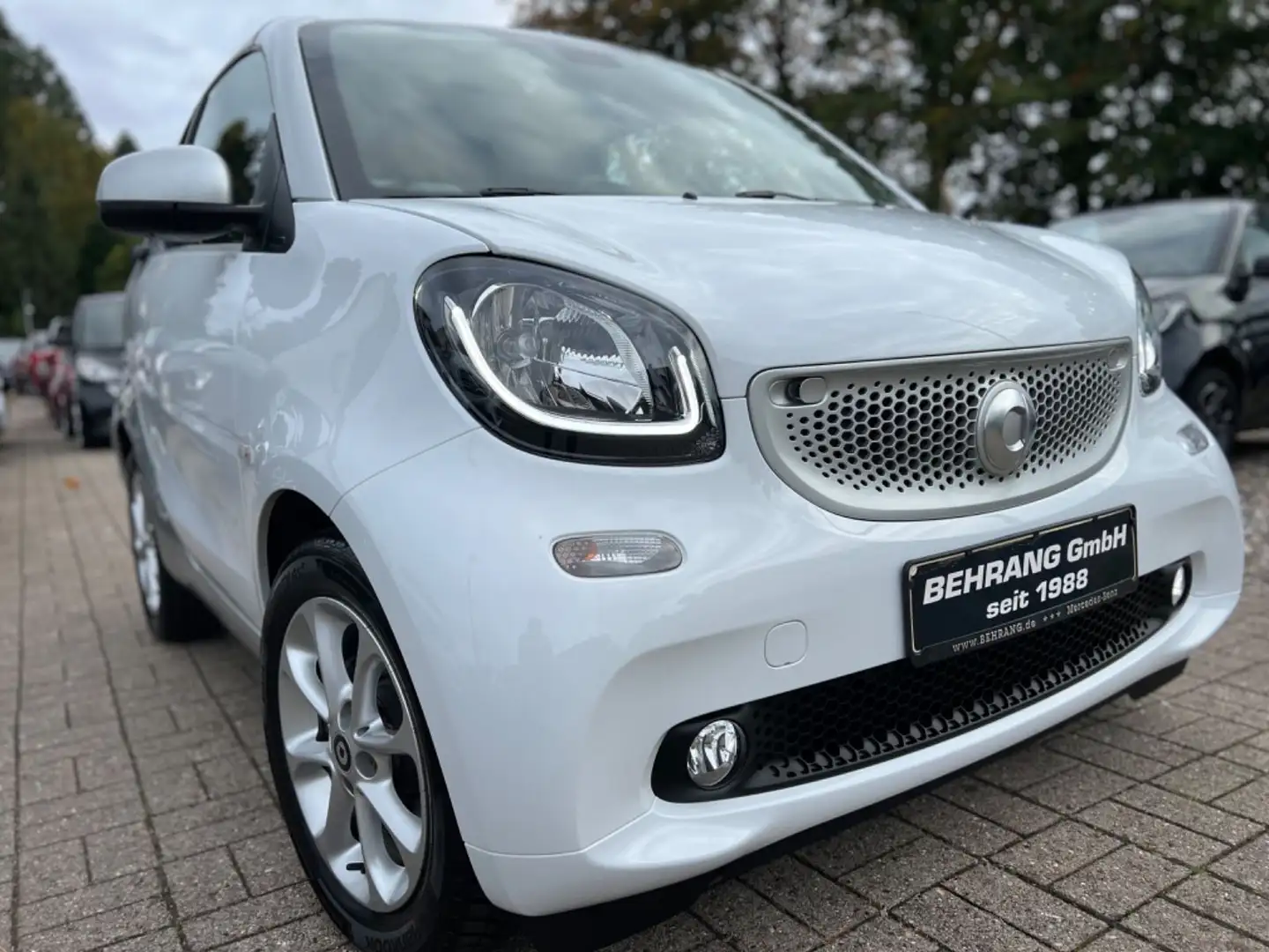 smart forTwo CABRIO*PASSION*NAVI*KLIMA* Weiß - 2