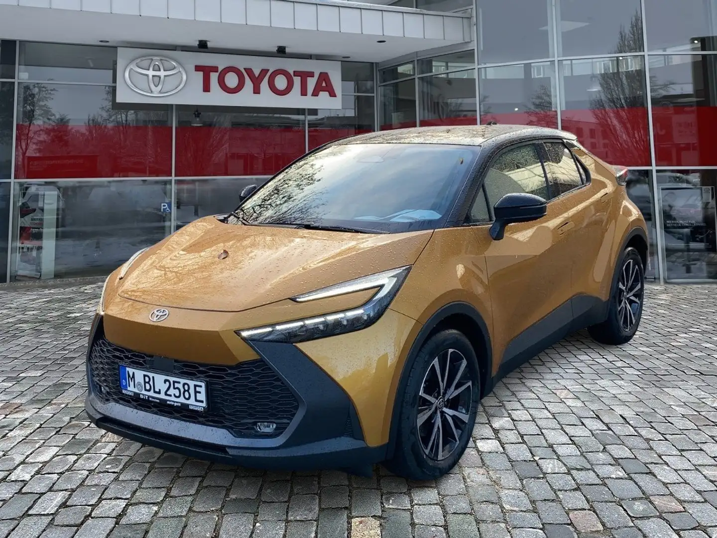 Toyota C-HR 2.0 Plug-in Teamplayer **Technik-Paket** Auriu - 1