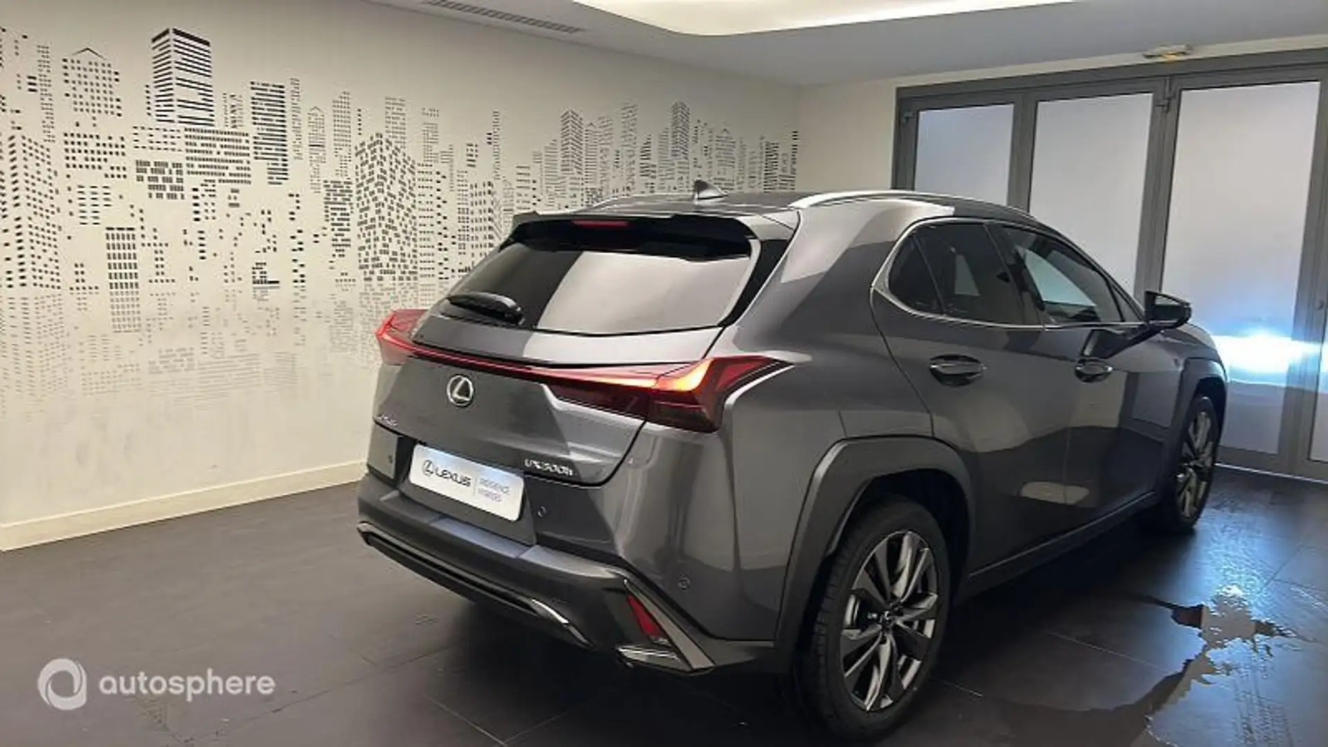Lexus UX 300h 300h 2WD F SPORT Design - 2
