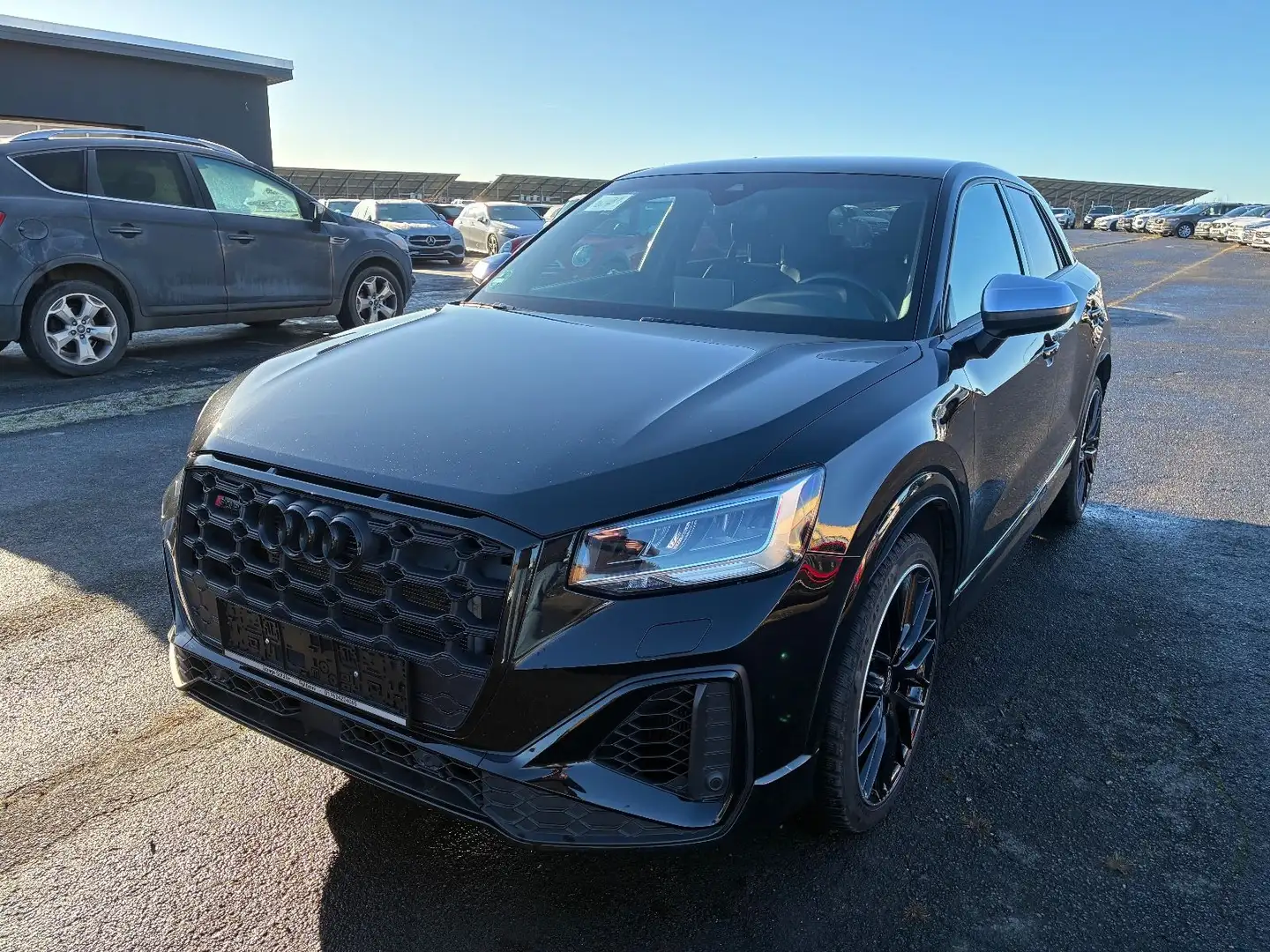Audi SQ2 2.0 TFSI Quattro 1.Hand Digital Navi Kamera Noir - 1