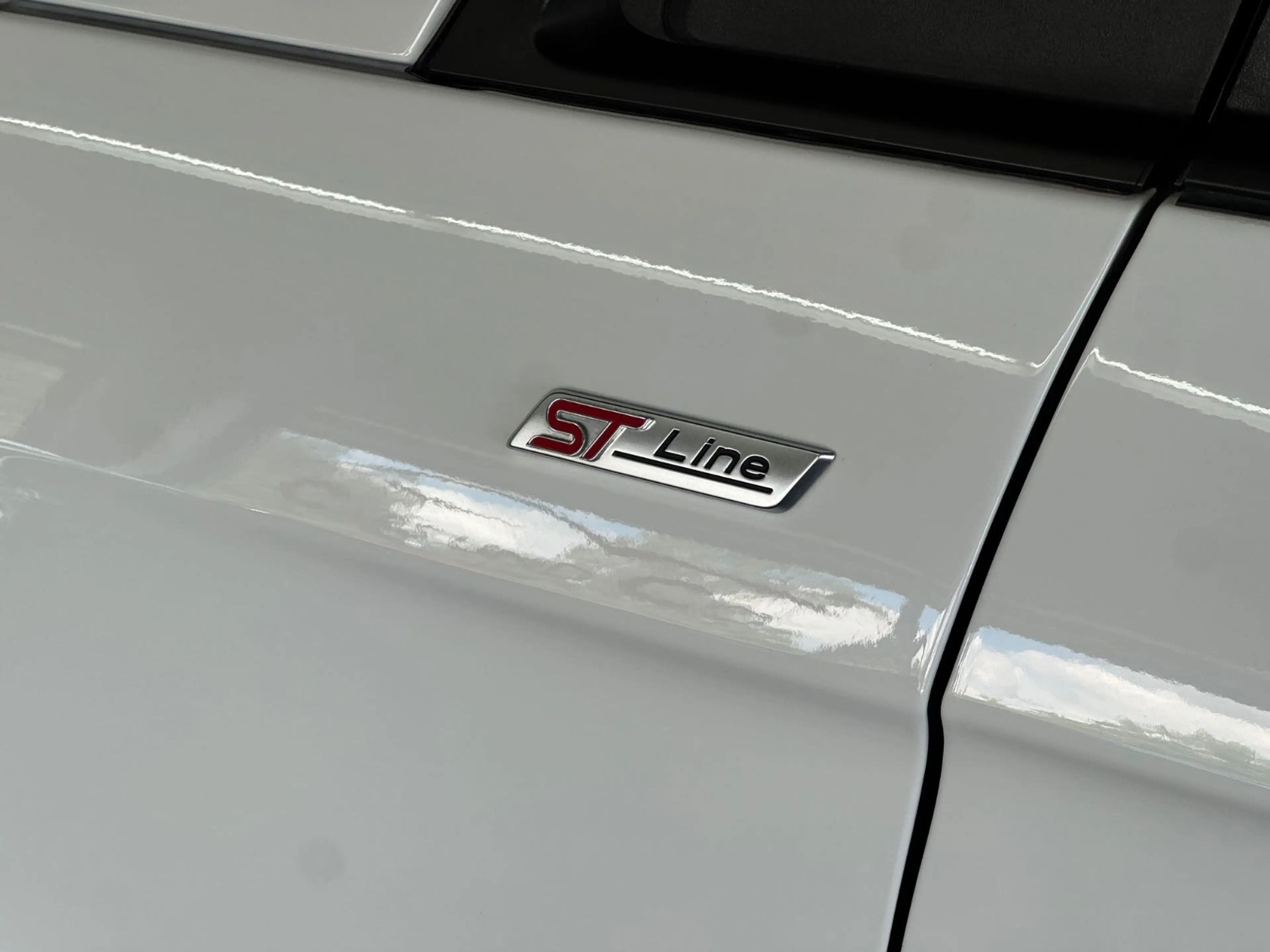 Ford Edge ST-Line 4x4 *AHK*PAN*APP*SHZ*ACC*LED*B&O* — photo 8