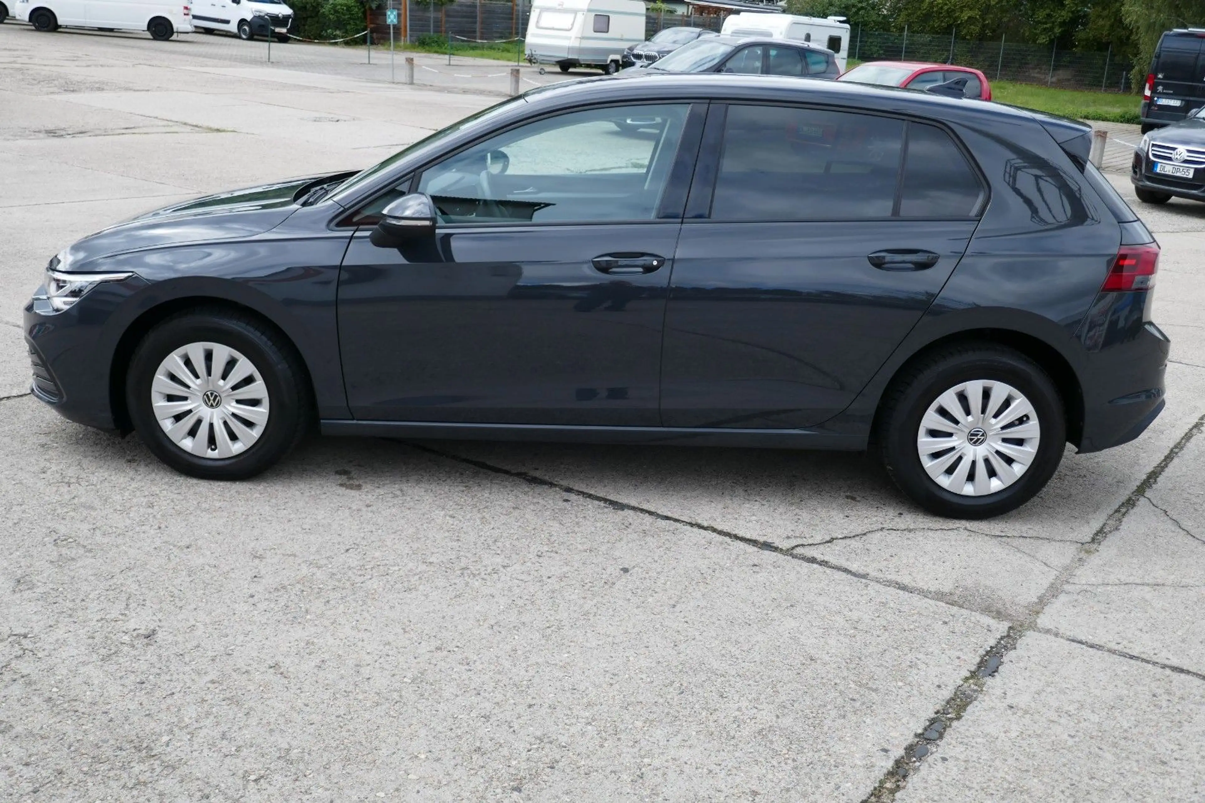 Volkswagen Golf VIII Lim. Lich+Sicht+Winterpaket+GRA+App — photo 5